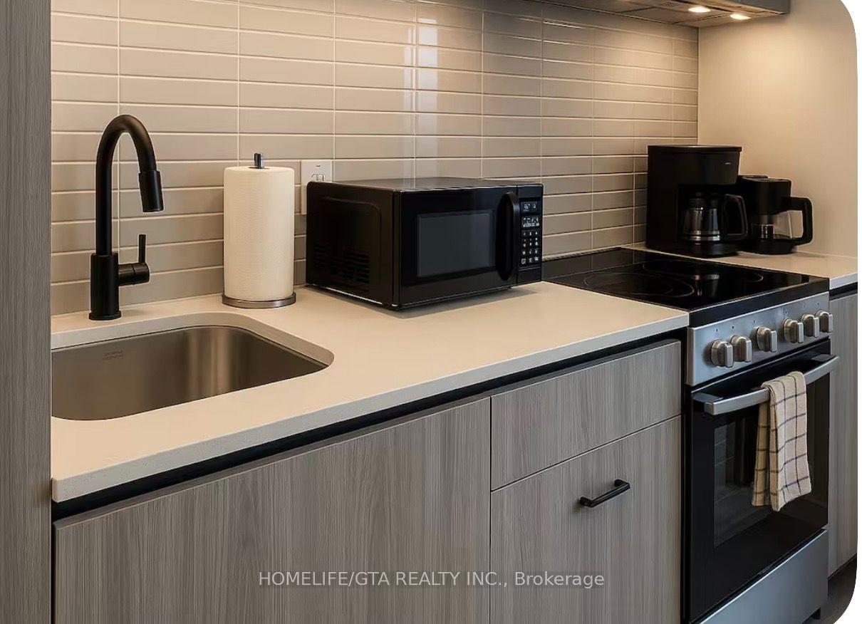 Photo 4 of Unit 1117, 181 Sterling Road, Toronto, Dufferin Grove — HOMEH