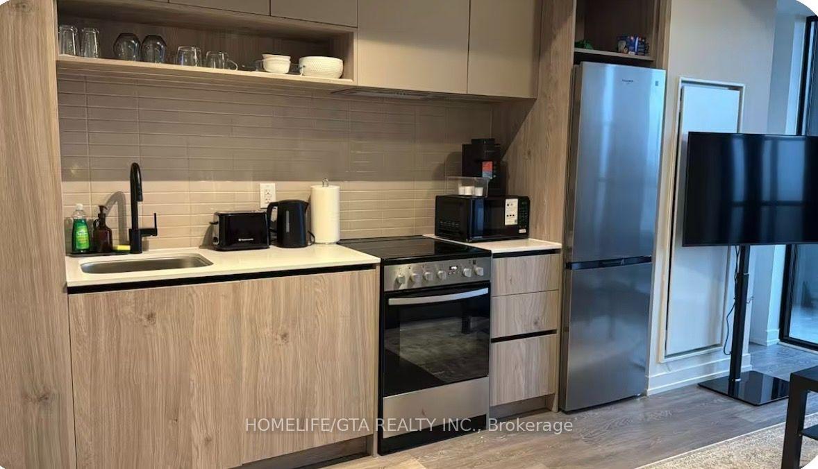 Photo 5 of Unit 1117, 181 Sterling Road, Toronto, Dufferin Grove — HOMEH