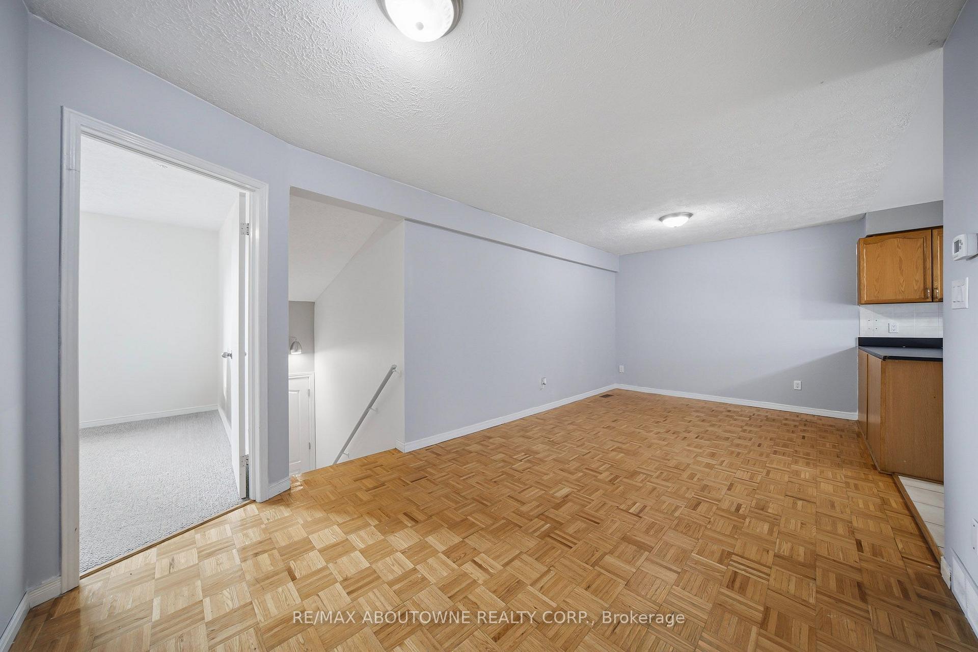 Photo 5 of Unit Upper, 146 Bankside Drive N, Kitchener, Highland West — HOMEH