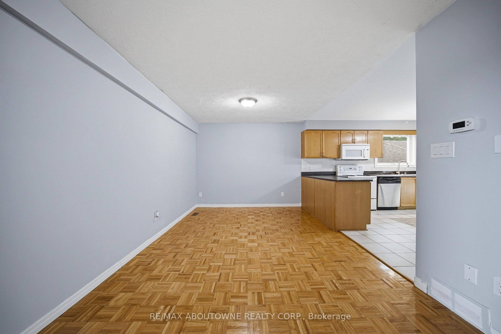 Photo 6 of Unit Upper, 146 Bankside Drive N, Kitchener, Highland West — HOMEH