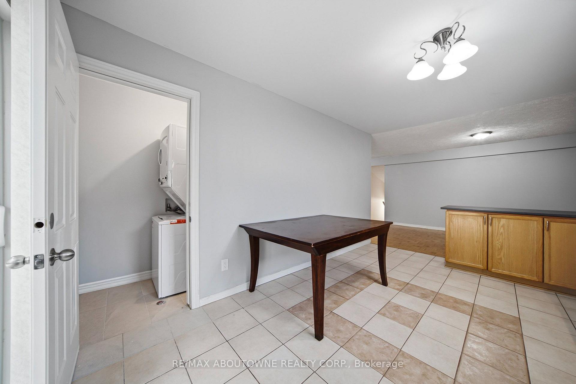 Photo 11 of Unit Upper, 146 Bankside Drive N, Kitchener, Highland West — HOMEH