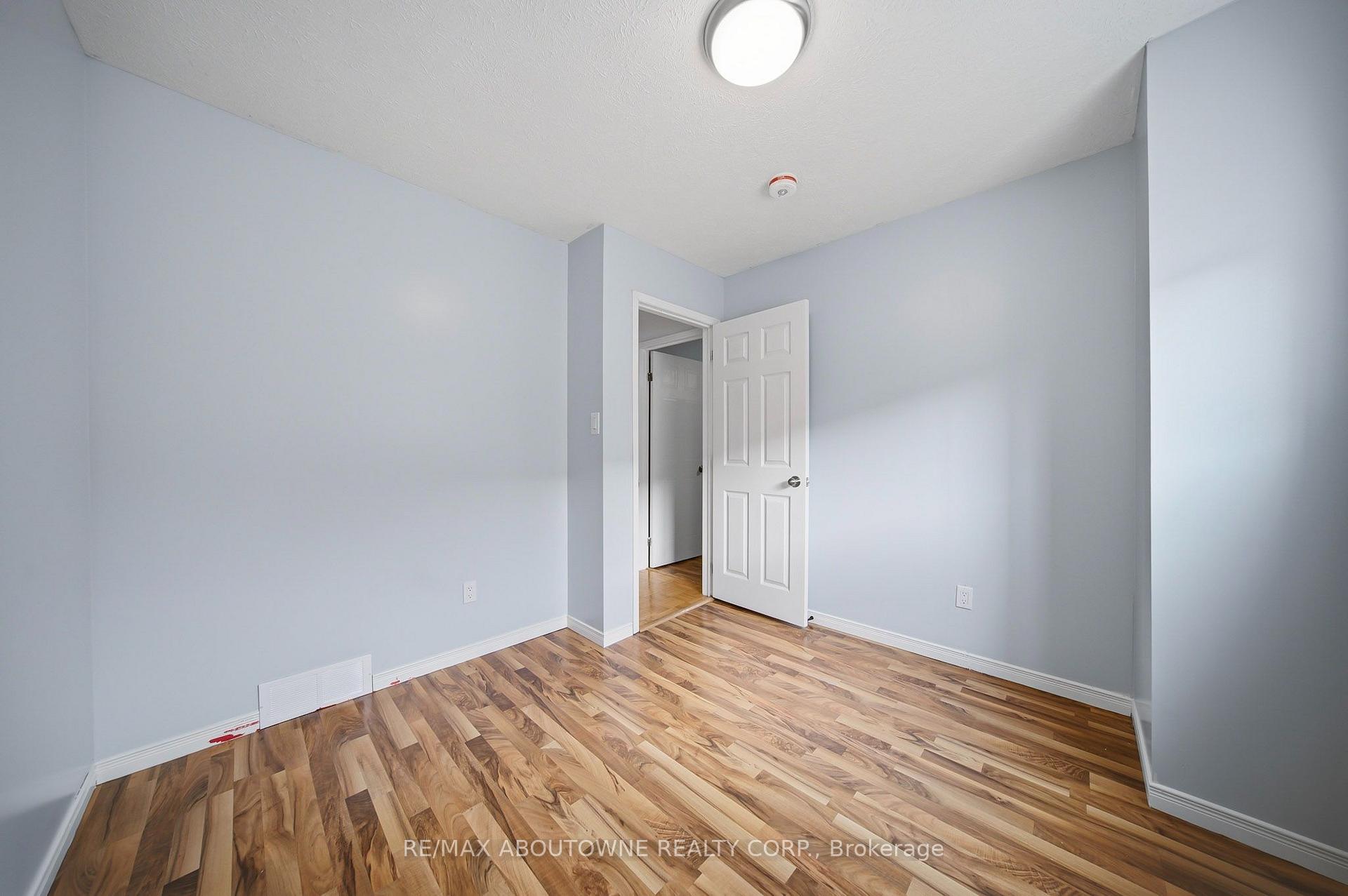 Photo 16 of Unit Upper, 146 Bankside Drive N, Kitchener, Highland West — HOMEH