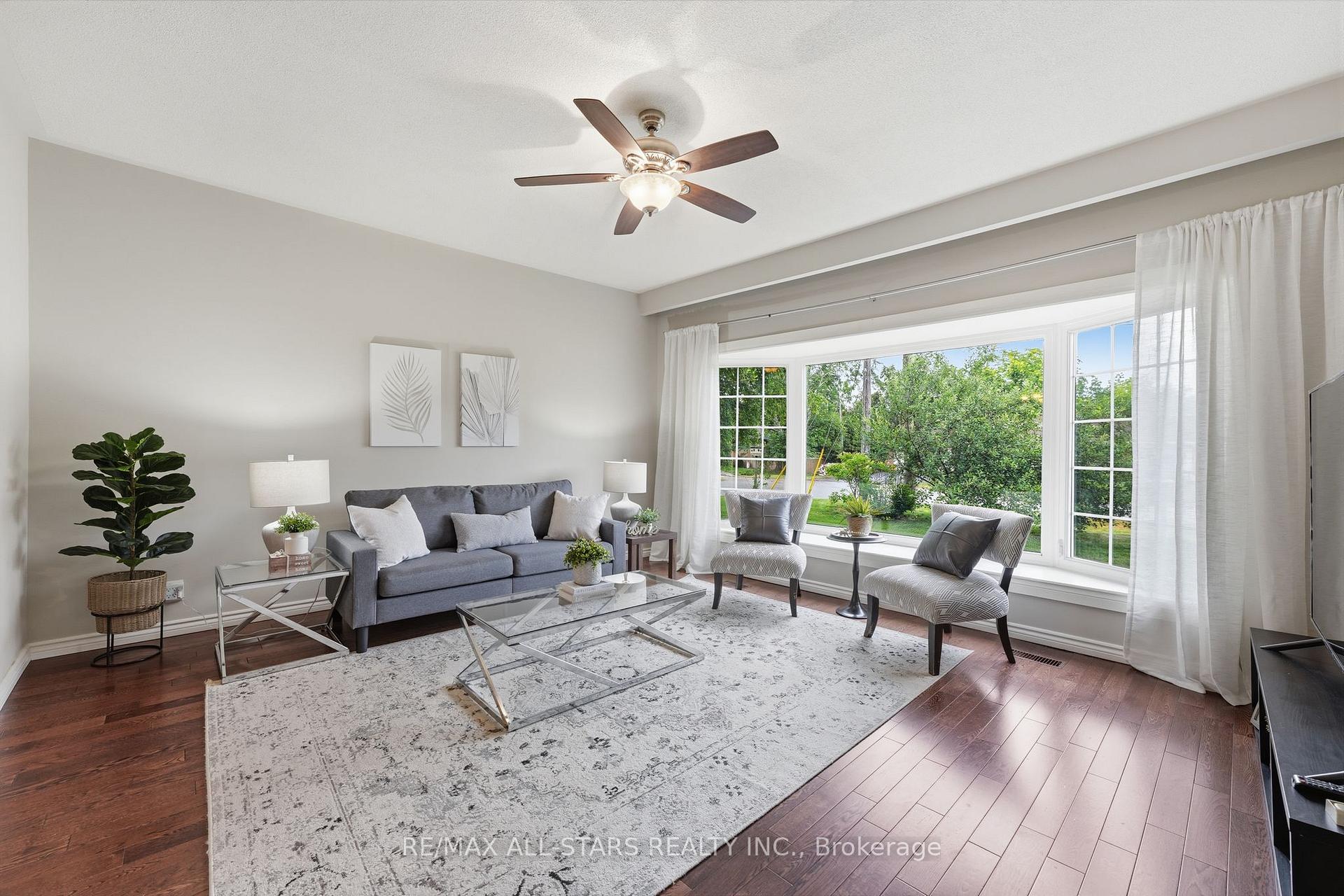 Photo 10 of 463 Riverdale Road, Brock, Beaverton — HOMEH