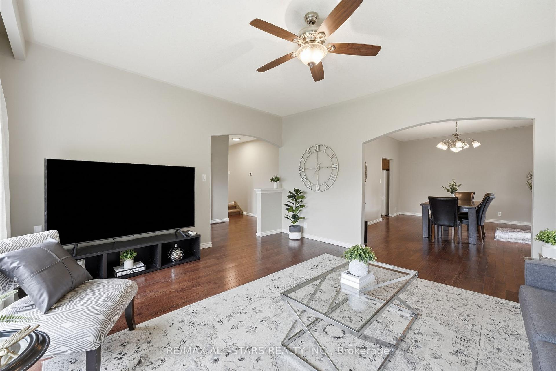 Photo 13 of 463 Riverdale Road, Brock, Beaverton — HOMEH