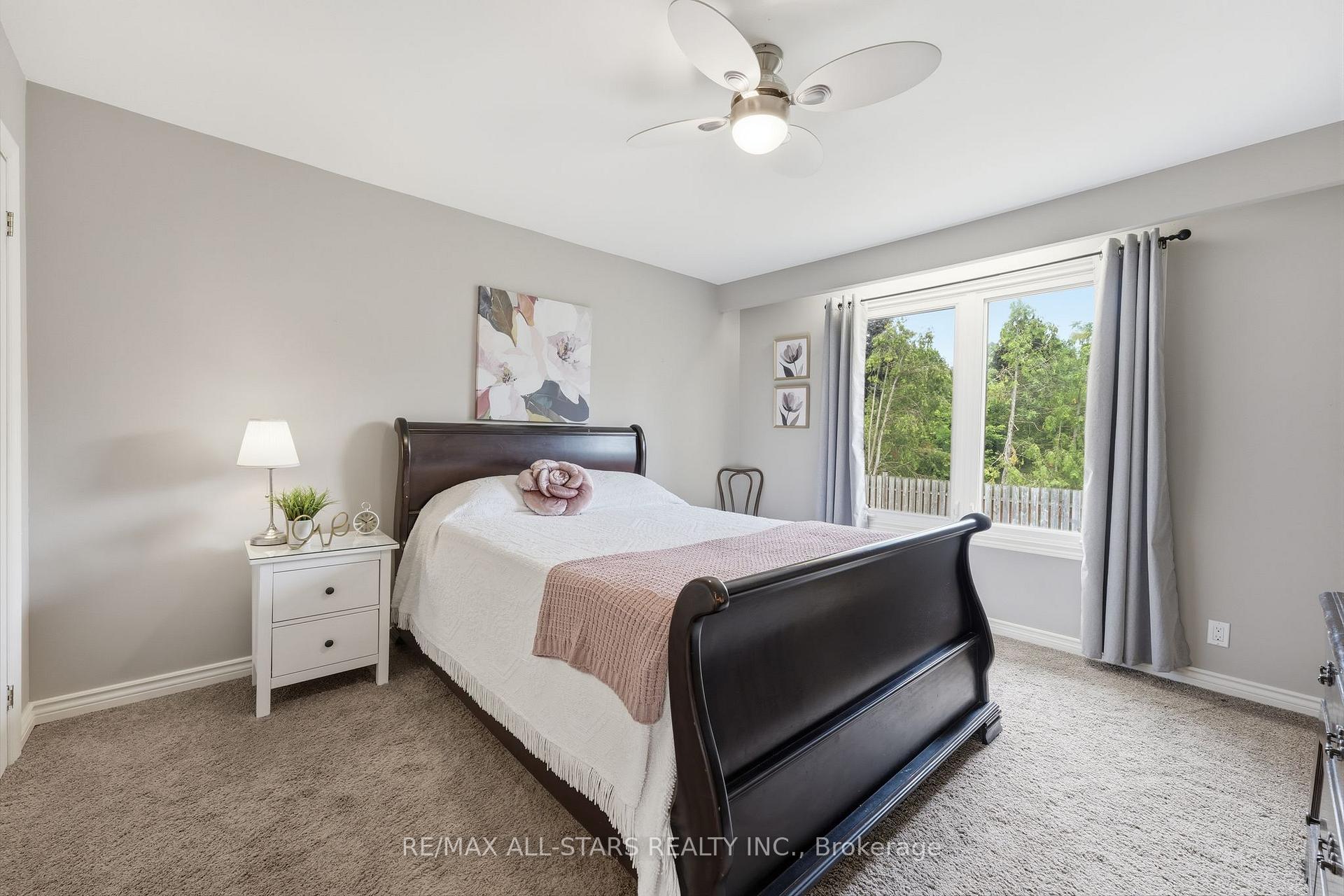 Photo 18 of 463 Riverdale Road, Brock, Beaverton — HOMEH
