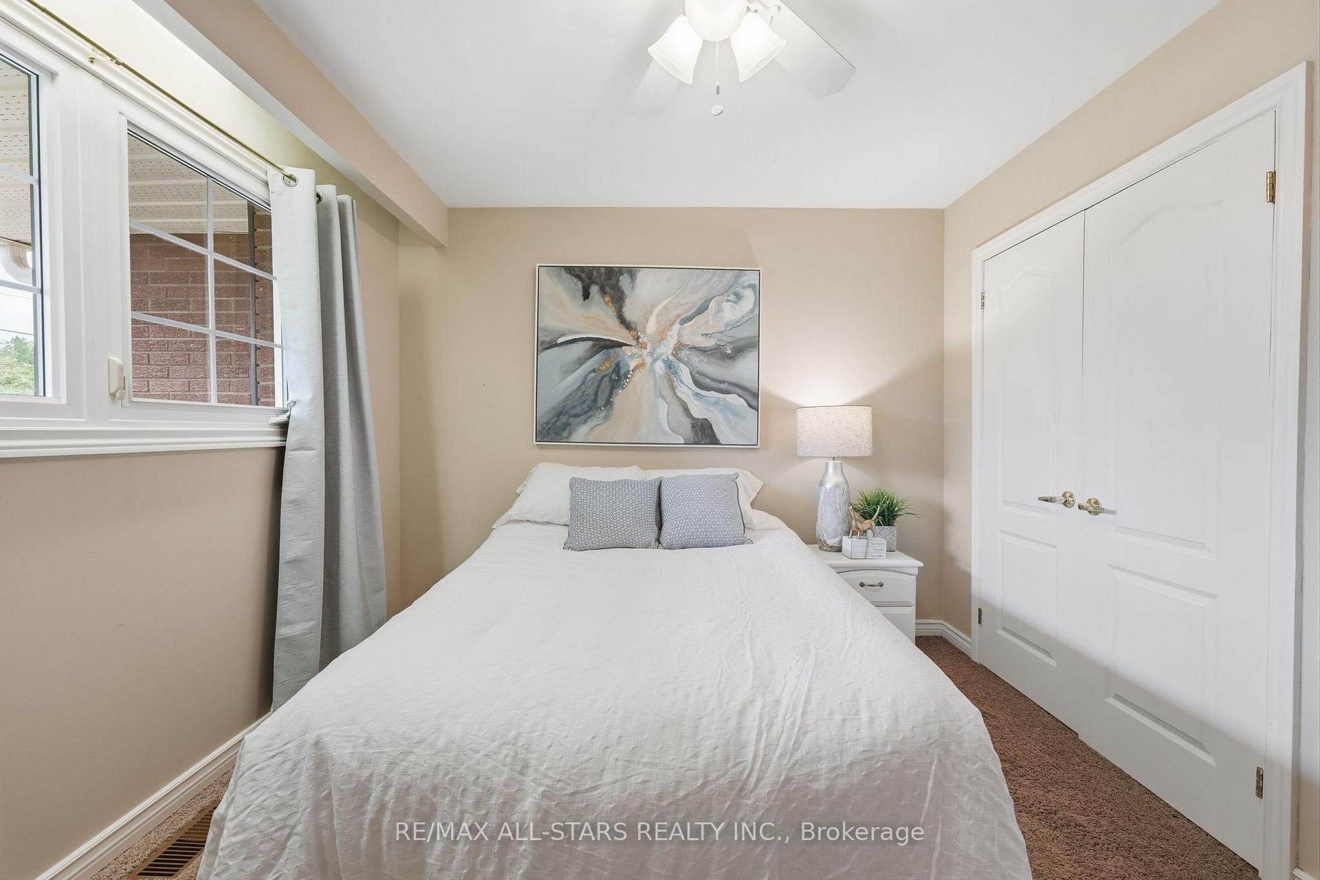 Photo 21 of 463 Riverdale Road, Brock, Beaverton — HOMEH