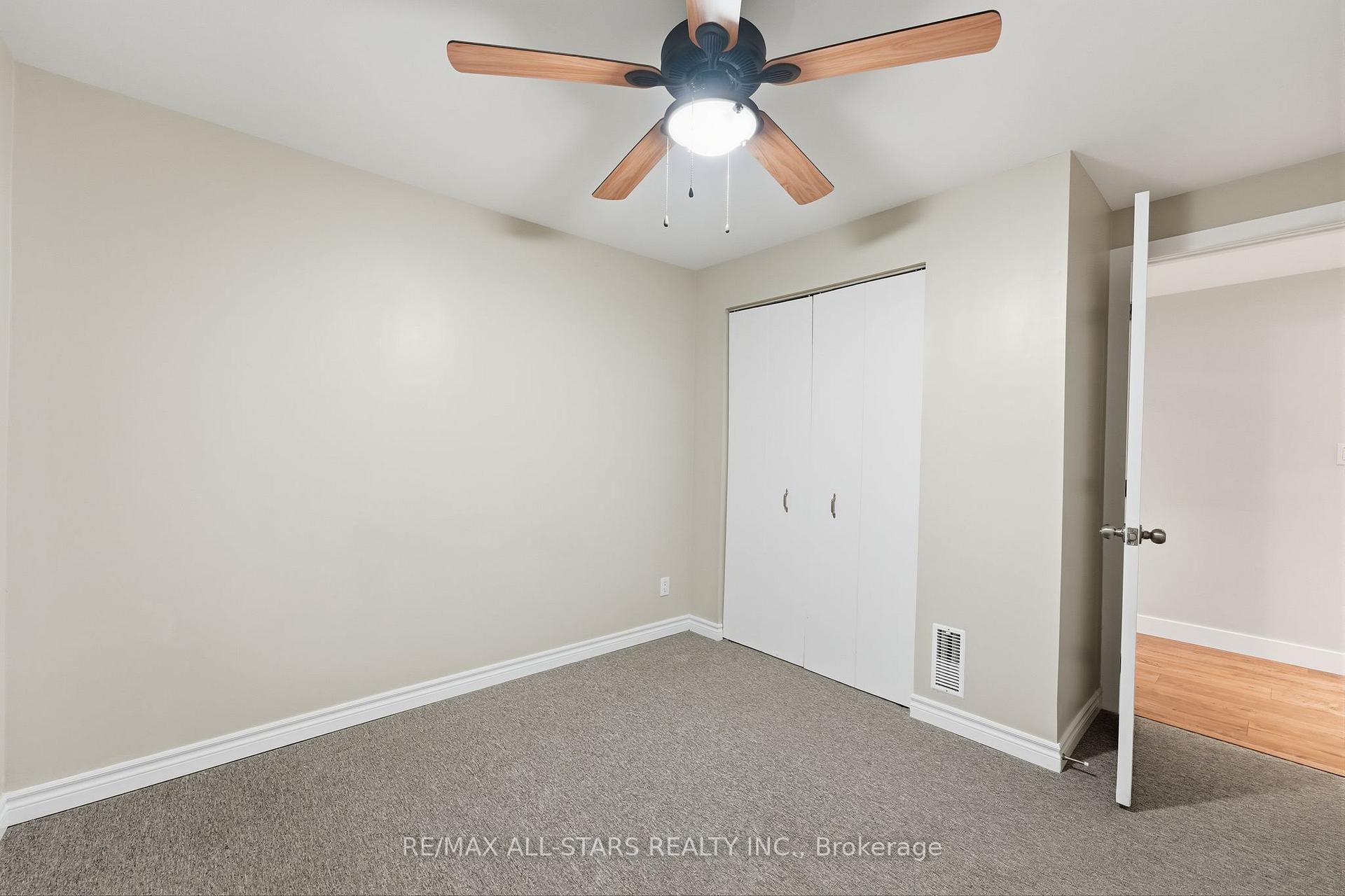 Photo 32 of 463 Riverdale Road, Brock, Beaverton — HOMEH