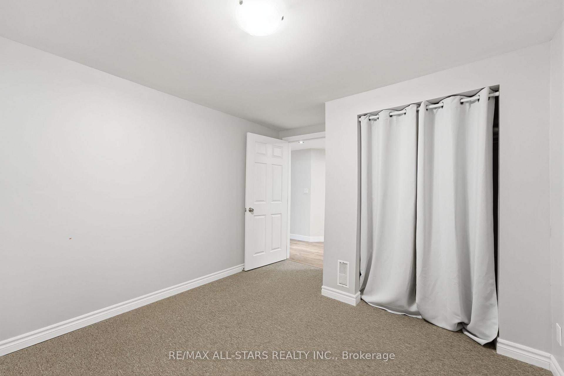 Photo 33 of 463 Riverdale Road, Brock, Beaverton — HOMEH
