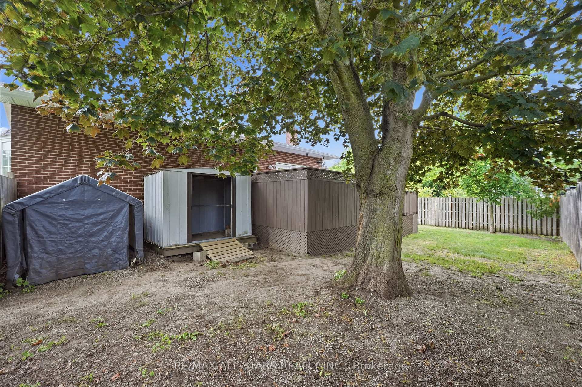 Photo 37 of 463 Riverdale Road, Brock, Beaverton — HOMEH