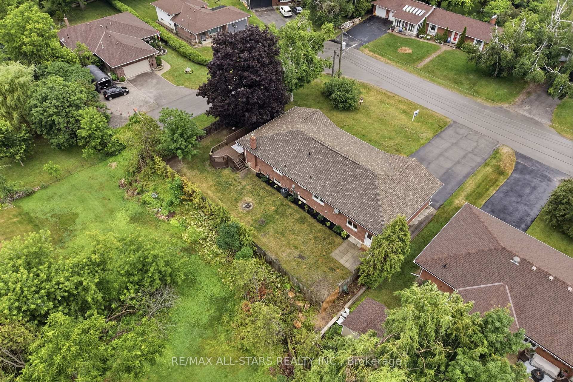 Photo 48 of 463 Riverdale Road, Brock, Beaverton — HOMEH
