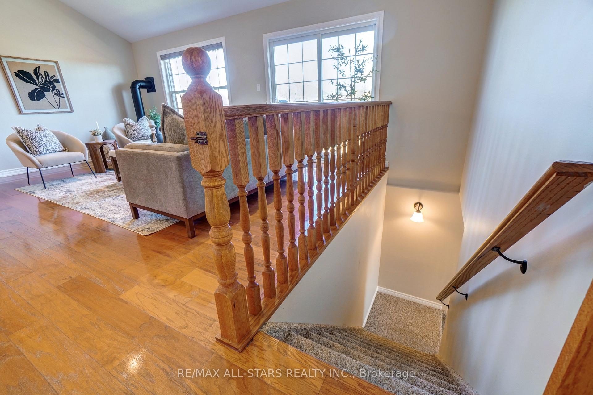 Photo 23 of 14 Laurent Boulevard, Kawartha Lakes, Lindsay — HOMEH
