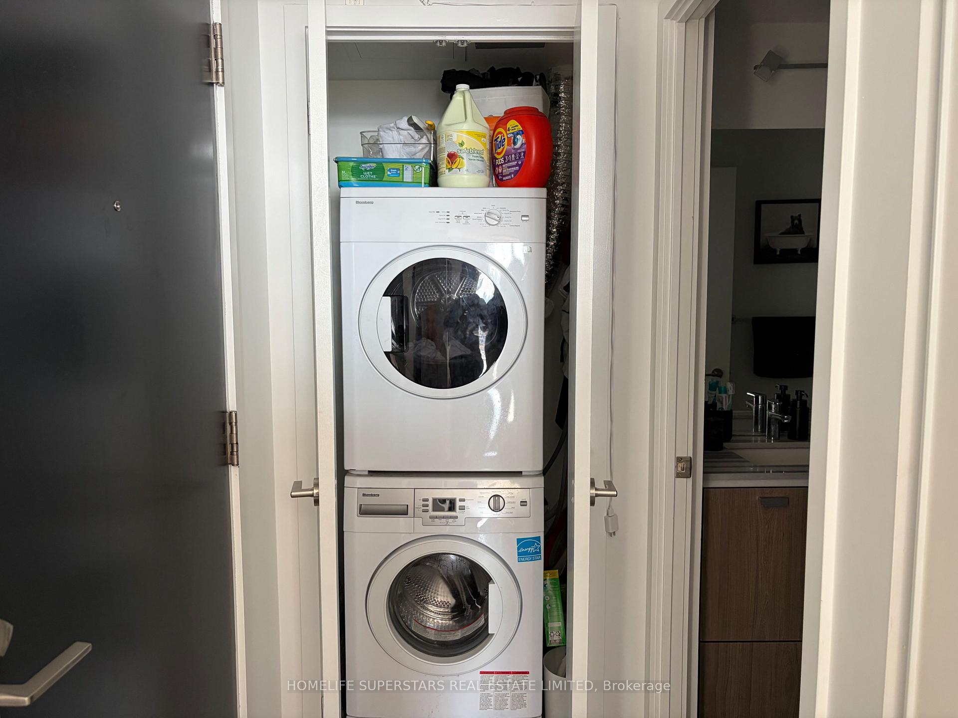 Photo 13 of Unit 3411, 290 Adelaide Street W, Toronto, Waterfront Communities — HOMEH