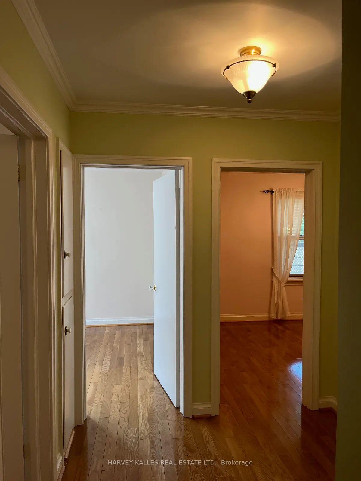 Photo 16 of 54 Charleston Road, Etobicoke, Islington-City Centre West — HOMEH
