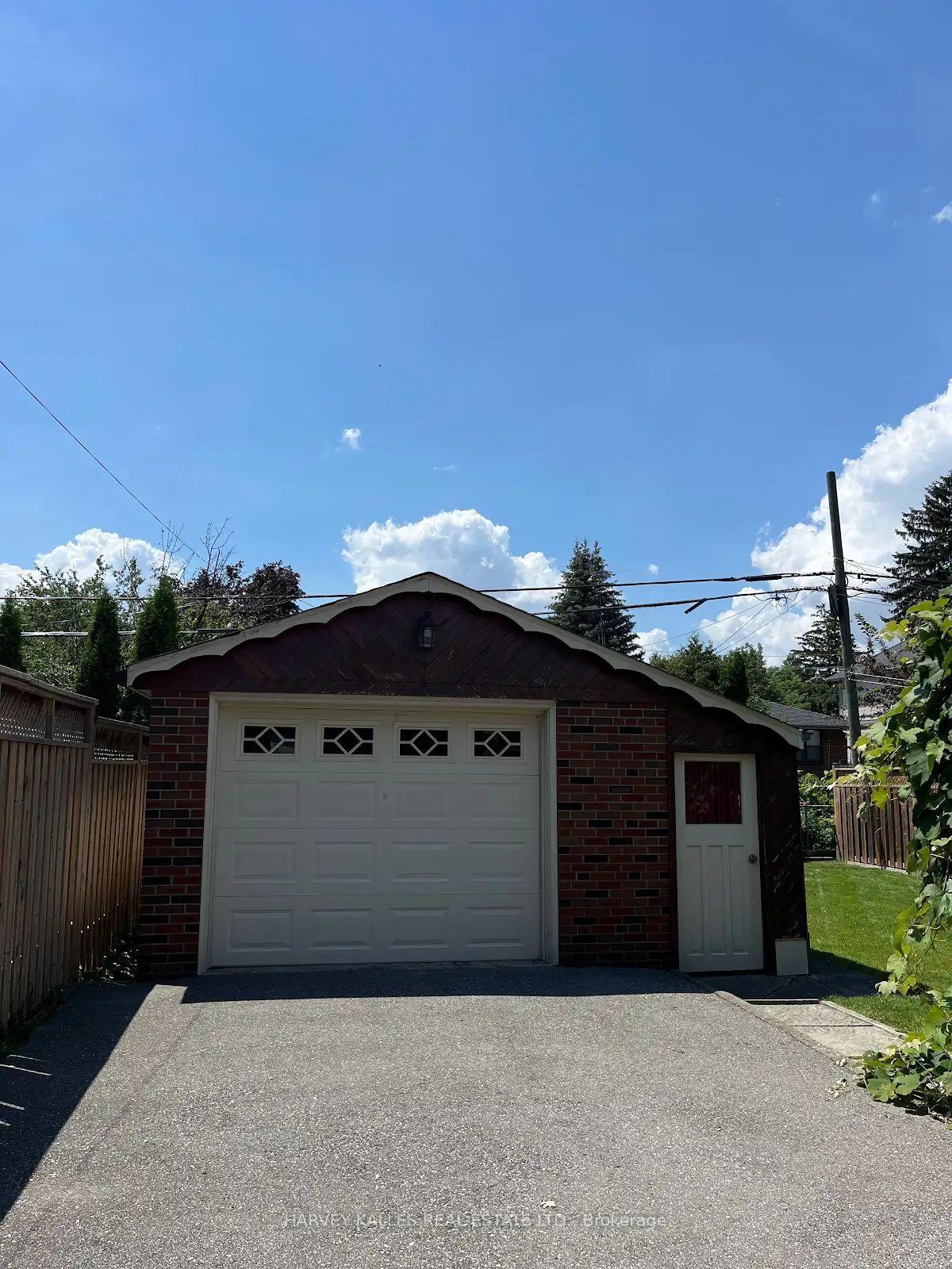 Photo 28 of 54 Charleston Road, Etobicoke, Islington-City Centre West — HOMEH