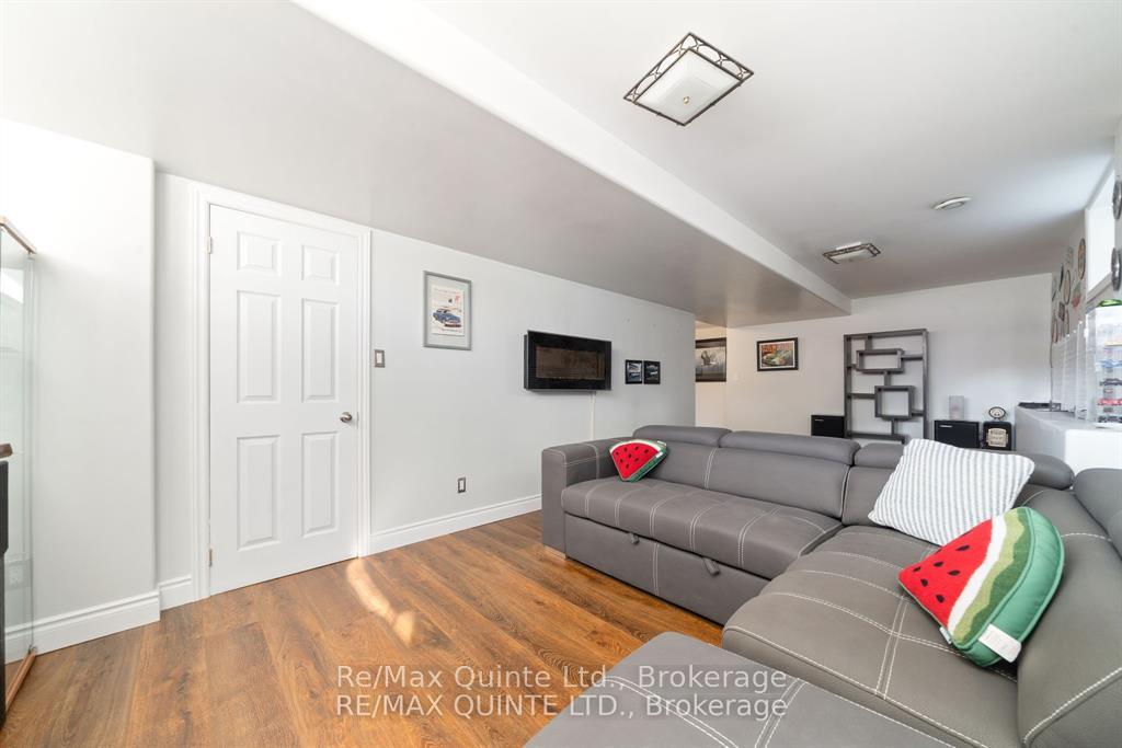 Photo 24 of 2 Marchmont Place, Belleville, Belleville Ward — HOMEH