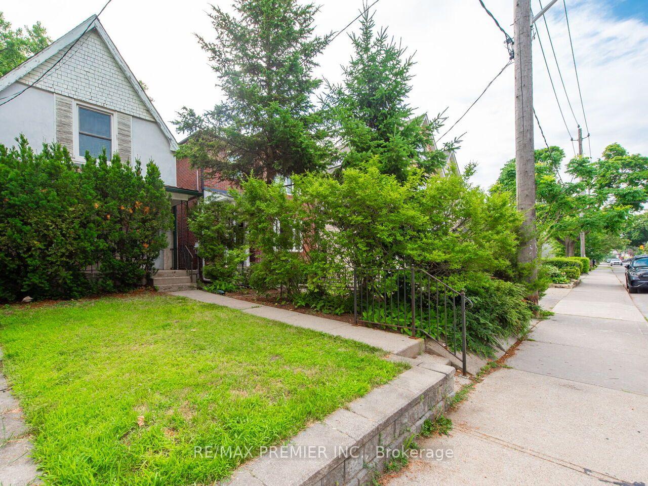 Photo 2 of 269 Windermere Avenue, Toronto, High Park-Swansea — HOMEH