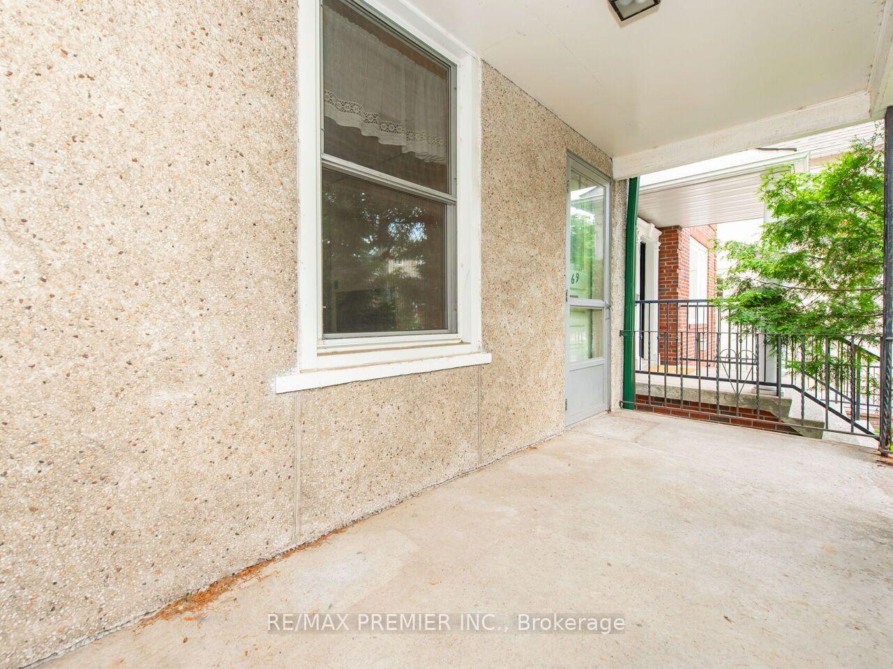 Photo 4 of 269 Windermere Avenue, Toronto, High Park-Swansea — HOMEH