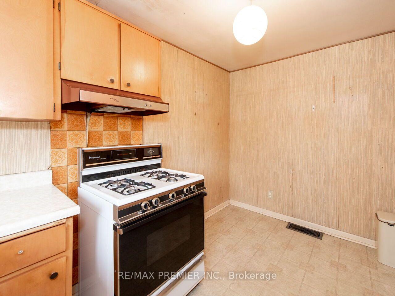 Photo 16 of 269 Windermere Avenue, Toronto, High Park-Swansea — HOMEH
