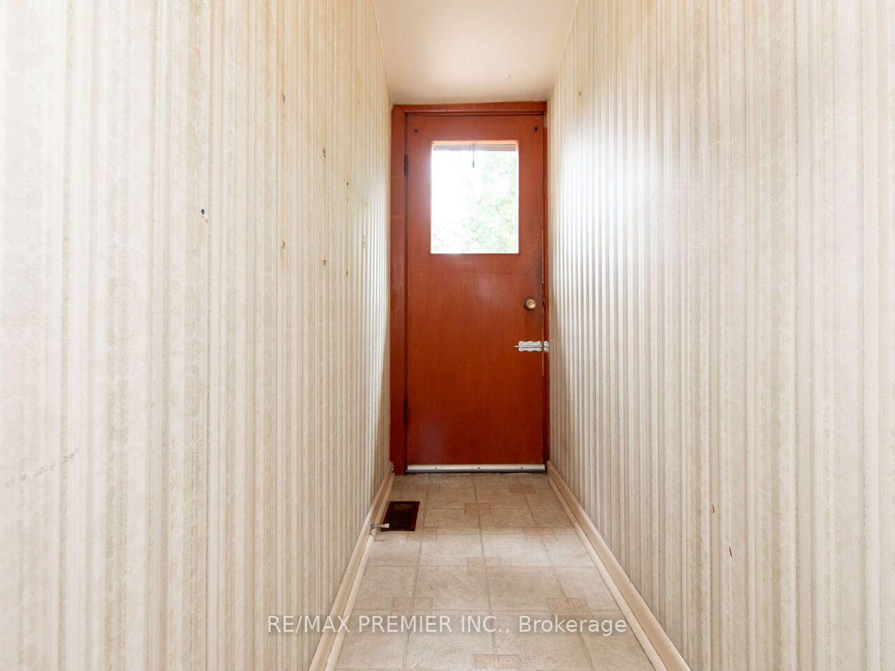 Photo 17 of 269 Windermere Avenue, Toronto, High Park-Swansea — HOMEH