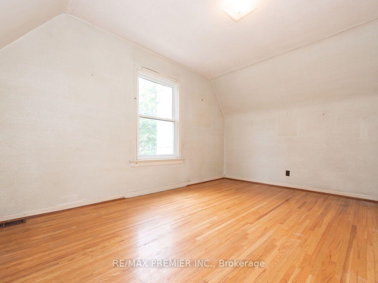 Photo 21 of 269 Windermere Avenue, Toronto, High Park-Swansea — HOMEH