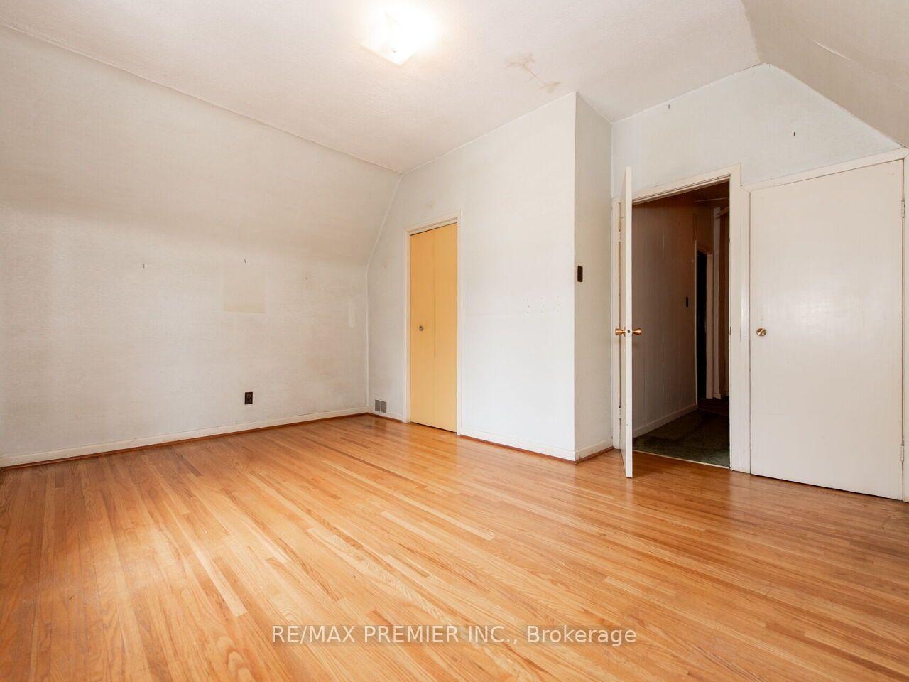 Photo 24 of 269 Windermere Avenue, Toronto, High Park-Swansea — HOMEH