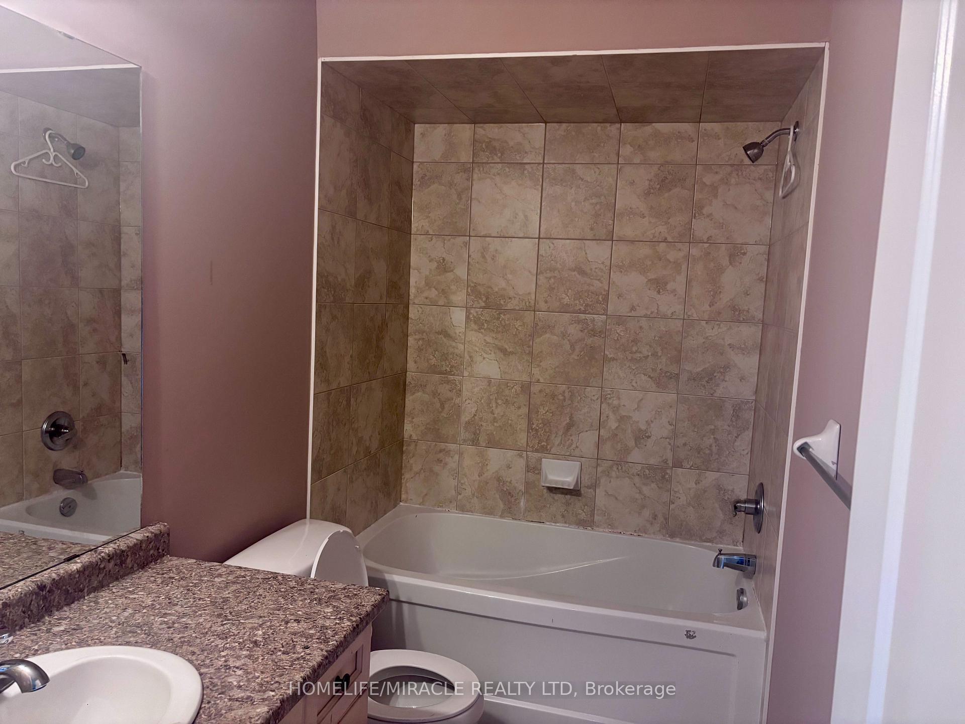 Photo 14 of Unit 7, 45 Seabreeze Crescent, Hamilton, Lakeshore — HOMEH