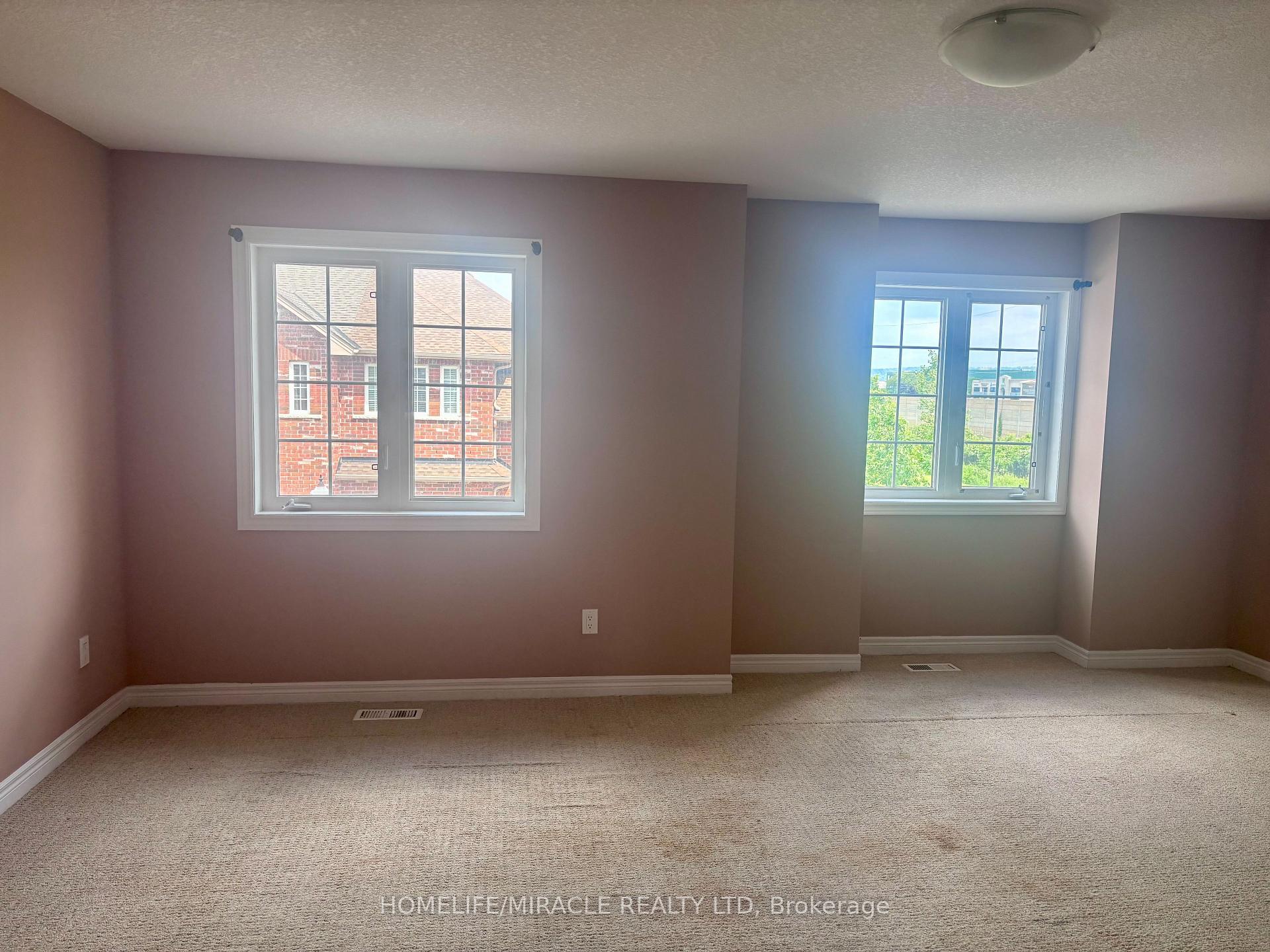 Photo 15 of Unit 7, 45 Seabreeze Crescent, Hamilton, Lakeshore — HOMEH