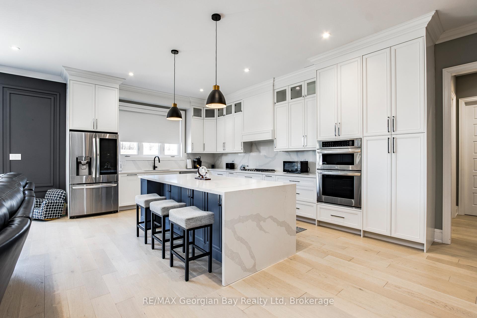 Photo 8 of 6 Caldwell Drive, Oro-Medonte, Rural Oro-Medonte — HOMEH