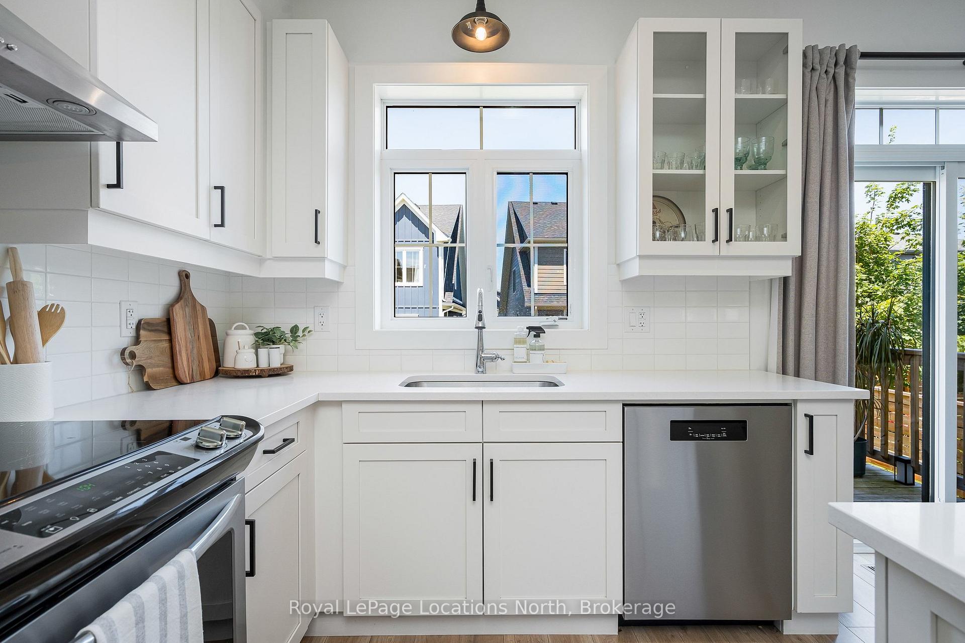Photo 10 of 118 Sycamore Street, Blue Mountains — HOMEH