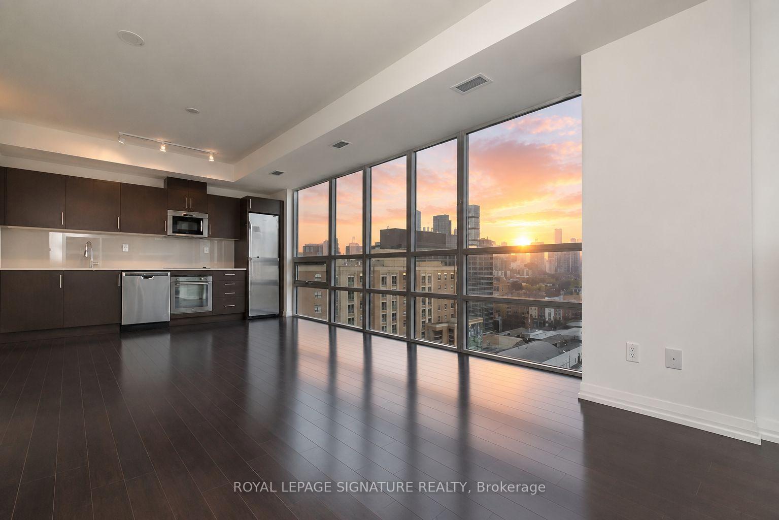 Photo 5 of Unit 1706, 460 Adelaide Street E, Toronto, Moss Park — HOMEH