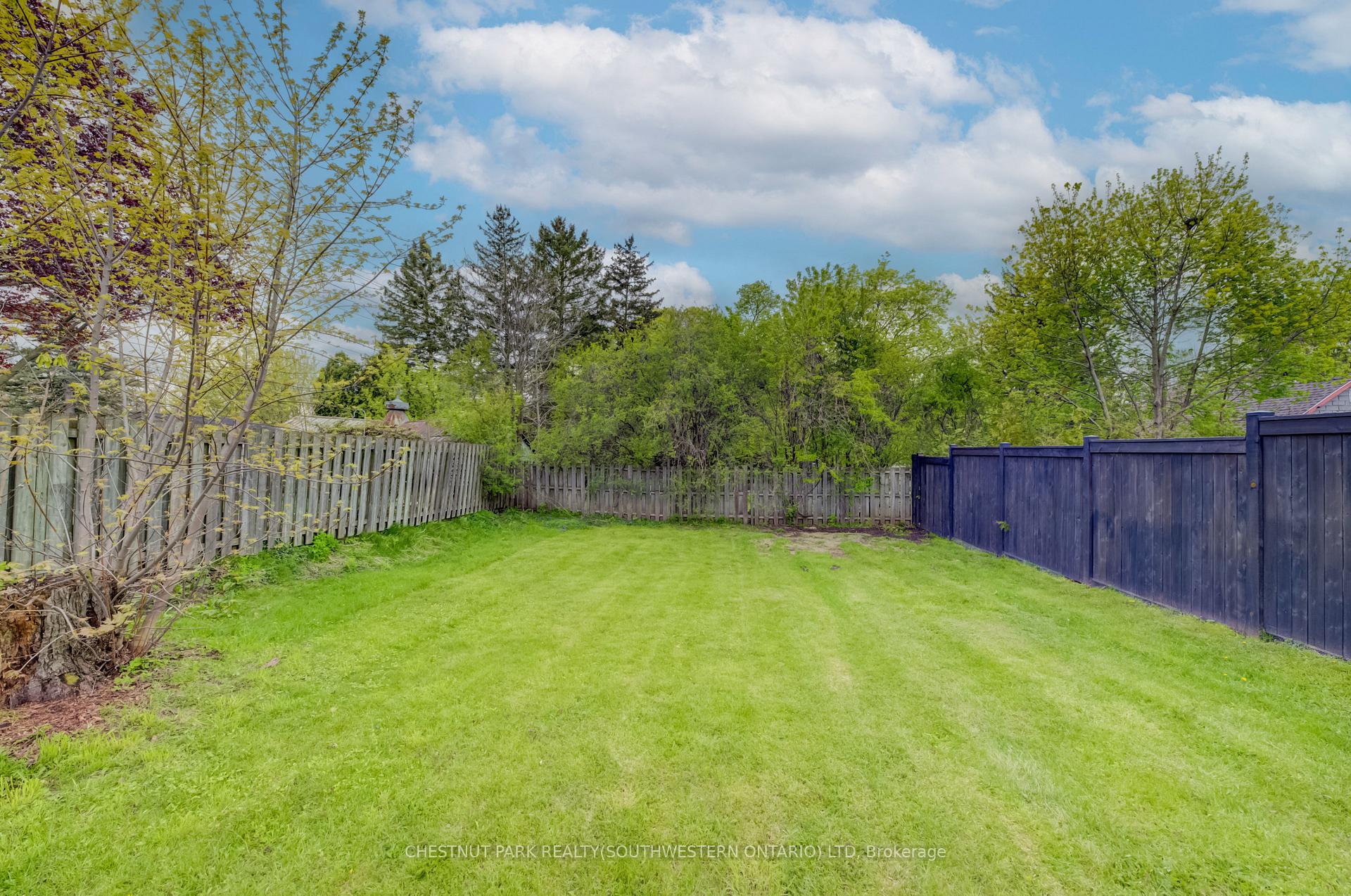 Photo 1 of 428 Eagle Street S, Cambridge, Preston South — HOMEH