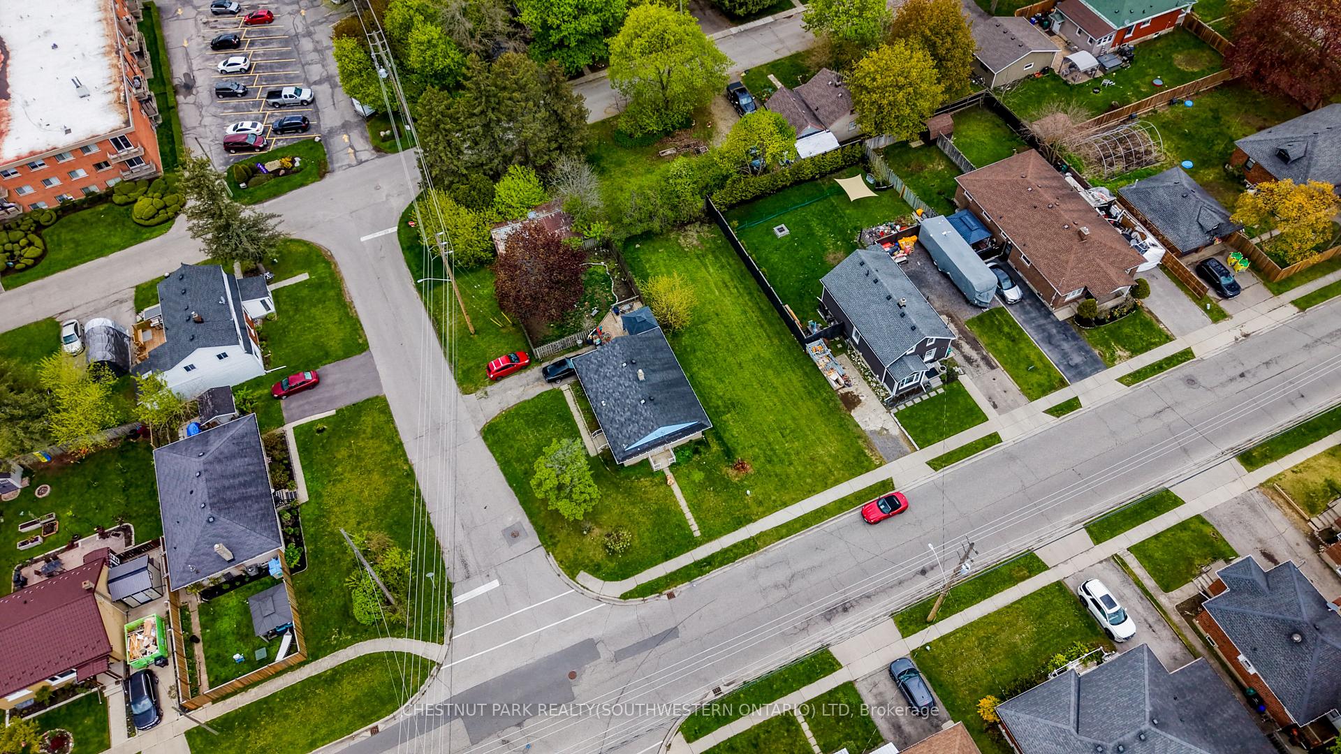 Photo 6 of 428 Eagle Street S, Cambridge, Preston South — HOMEH