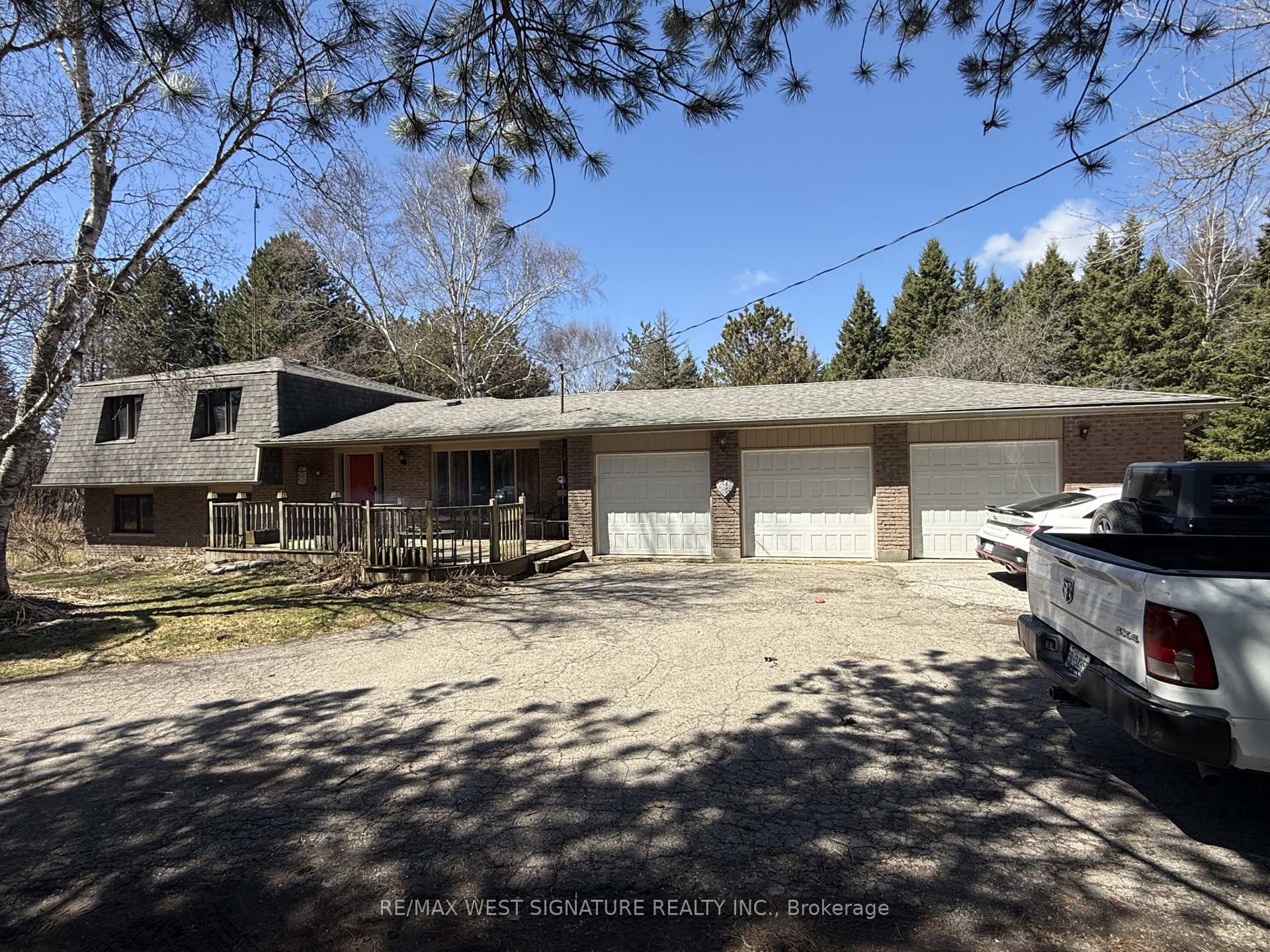 Photo 2 of 8460 17th Side Road, King, Rural King — HOMEH
