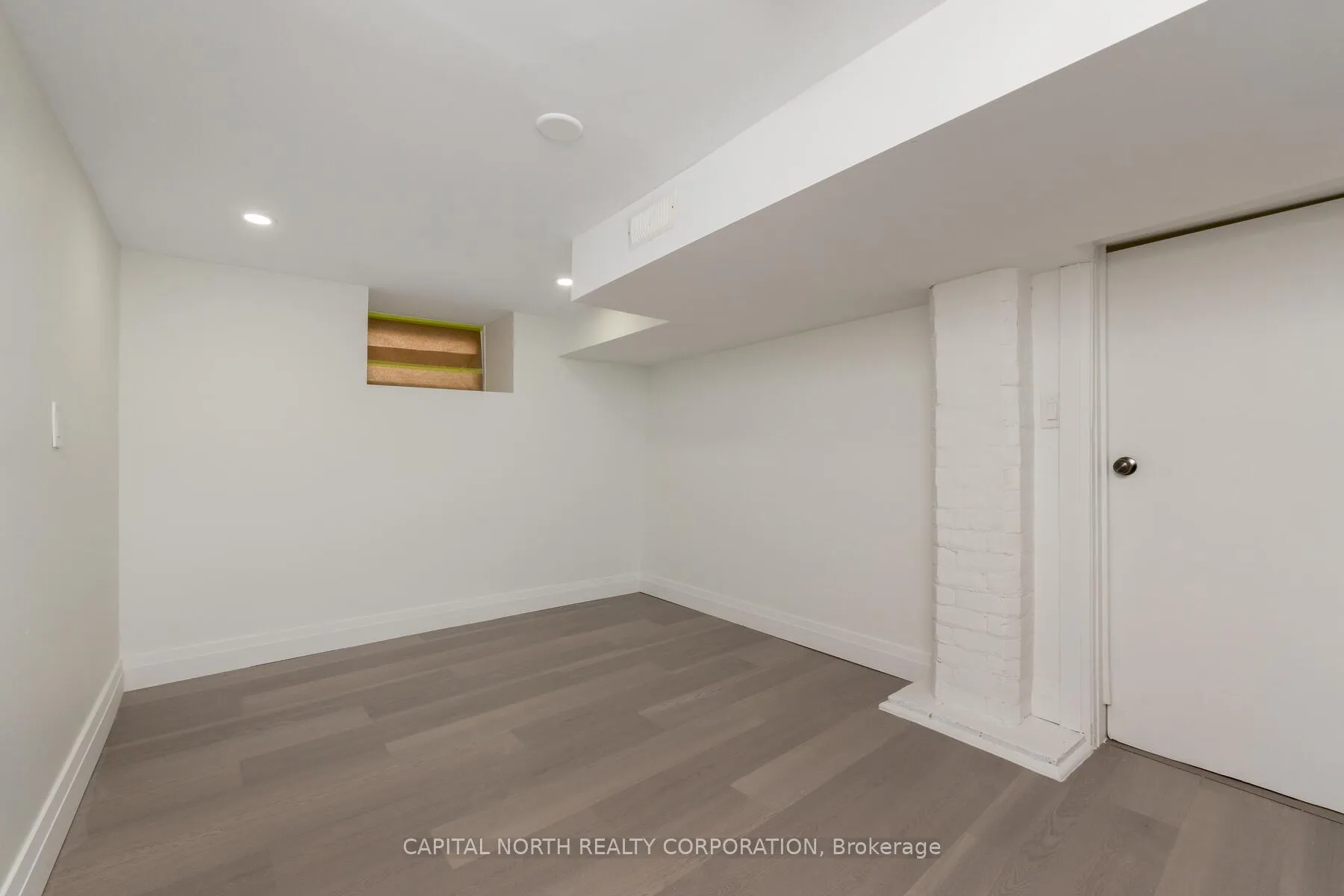 Photo 14 of Unit 3, 564 King Street E, Hamilton, Landsdale — HOMEH
