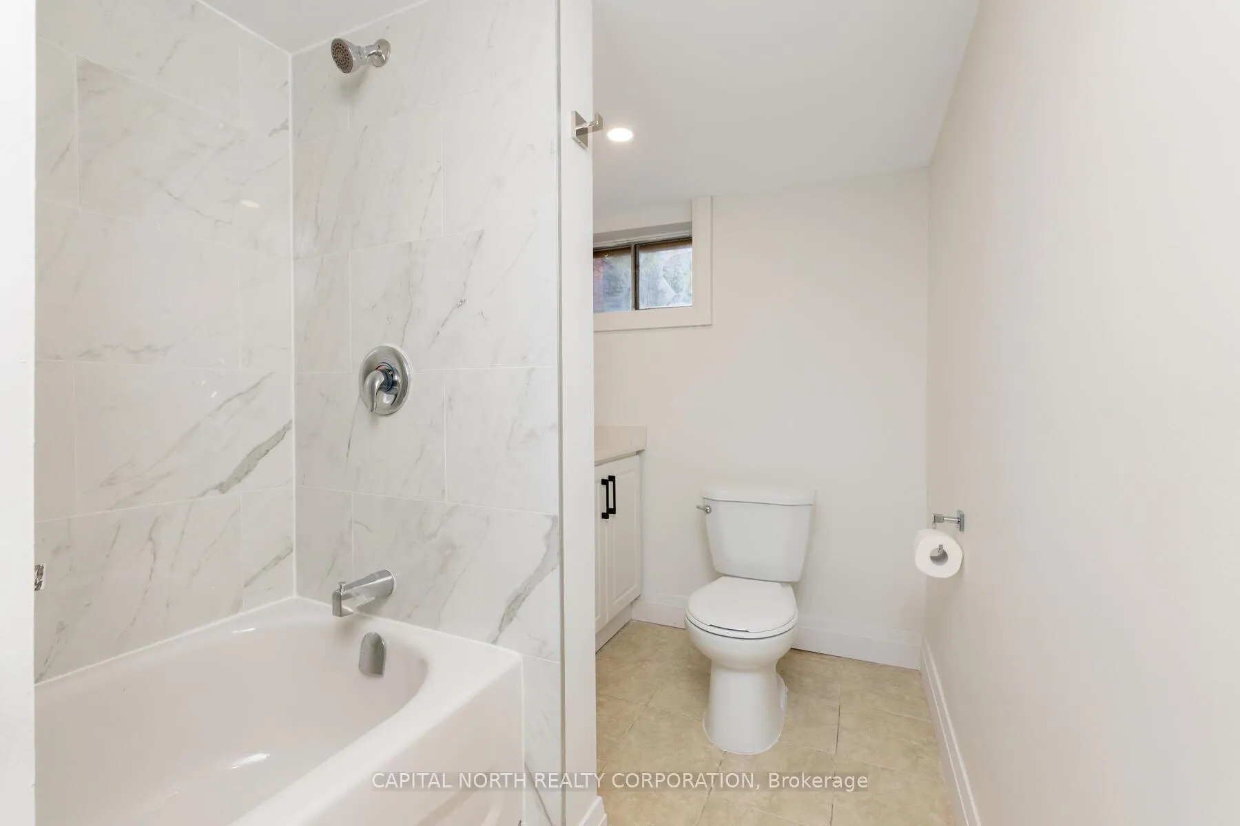 Photo 16 of Unit 3, 564 King Street E, Hamilton, Landsdale — HOMEH