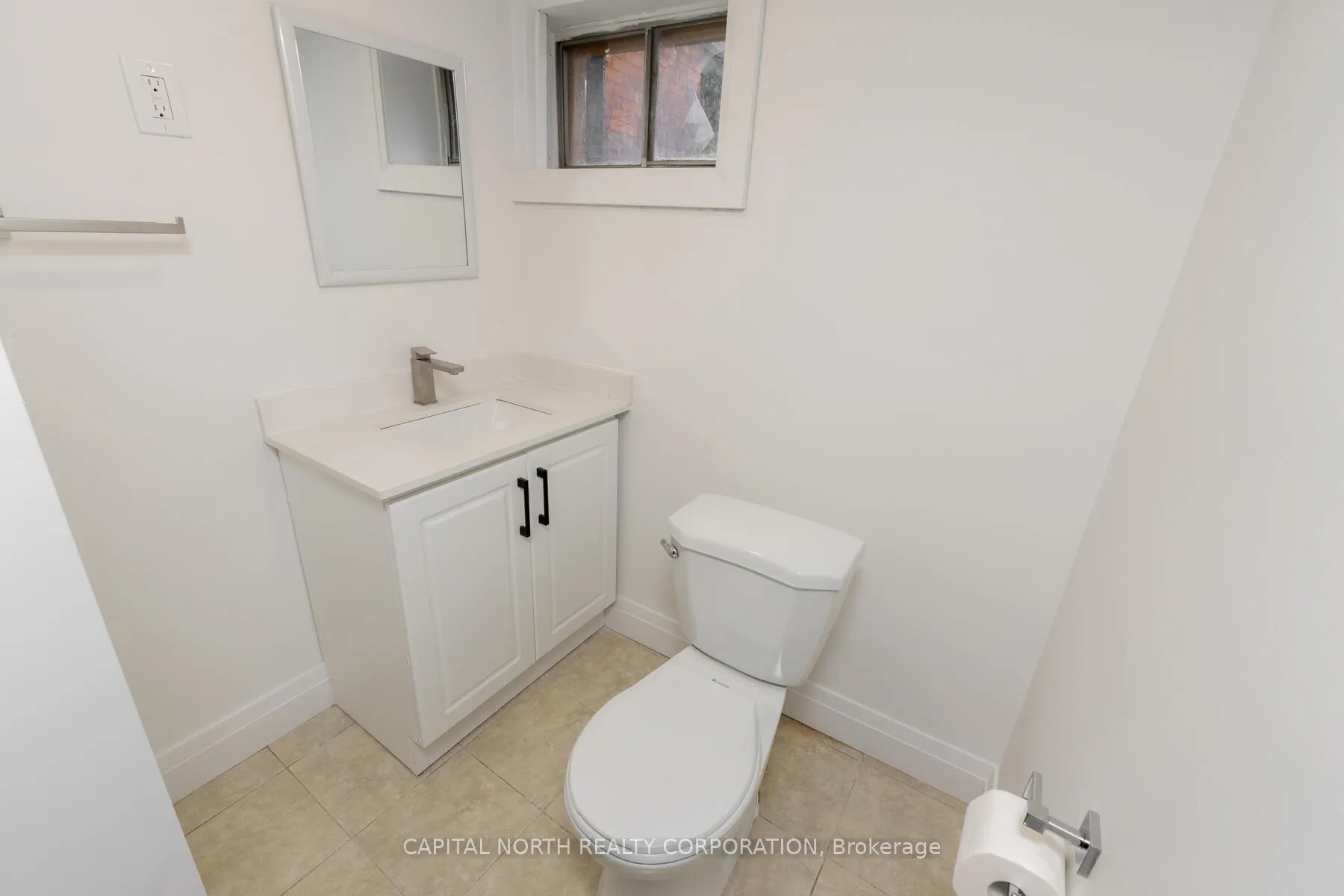 Photo 17 of Unit 3, 564 King Street E, Hamilton, Landsdale — HOMEH
