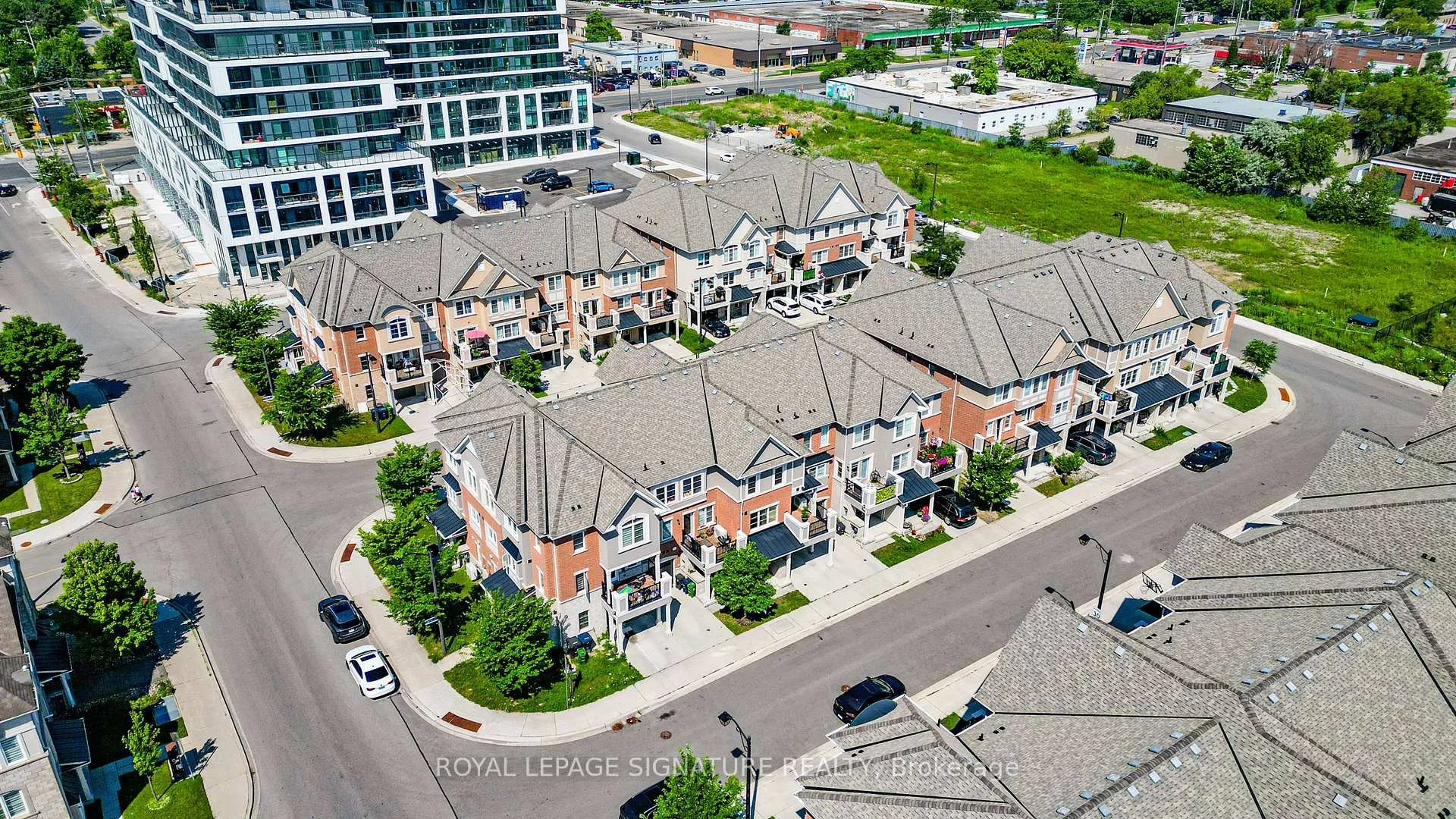 Photo 23 of 50 Gerigs Street, Scarborough, Clairlea-Birchmount — HOMEH