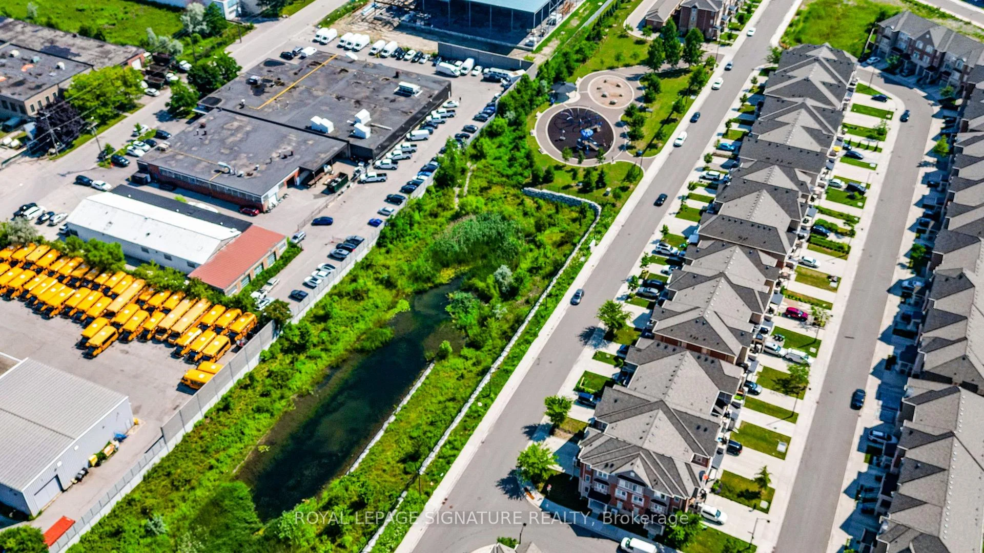 Photo 33 of 50 Gerigs Street, Scarborough, Clairlea-Birchmount — HOMEH
