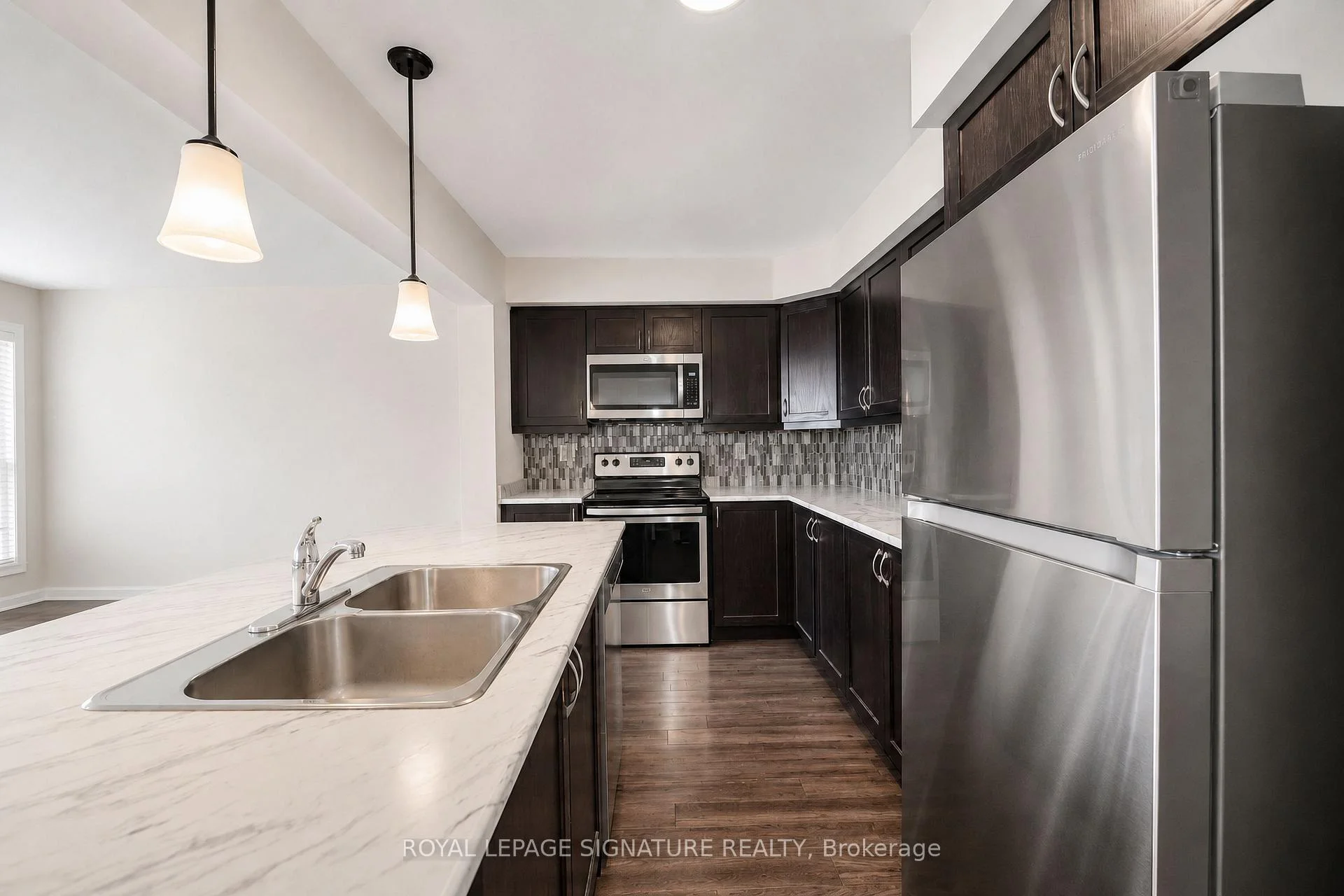 Photo 38 of 50 Gerigs Street, Scarborough, Clairlea-Birchmount — HOMEH