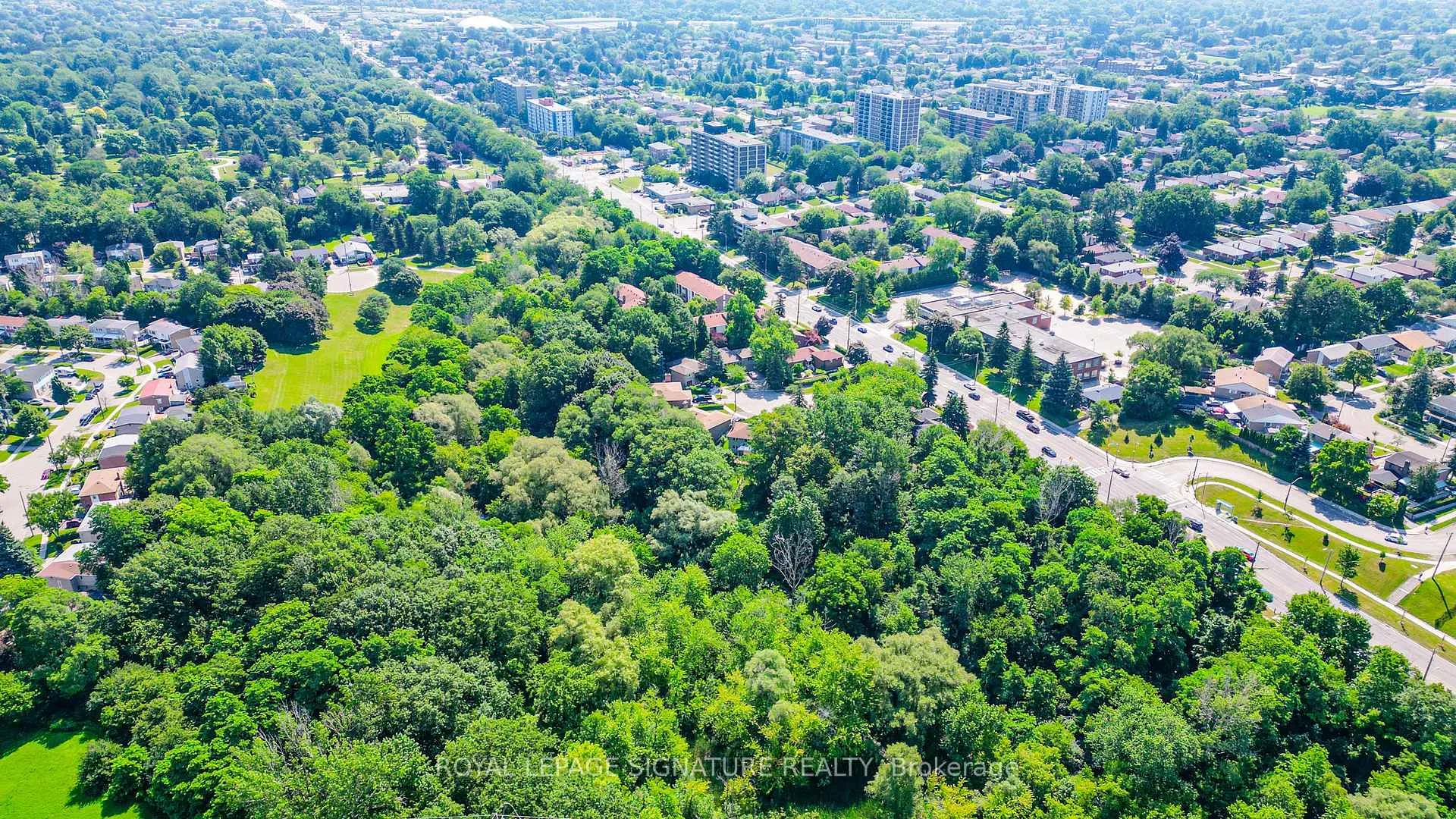 Photo 40 of 50 Gerigs Street, Scarborough, Clairlea-Birchmount — HOMEH