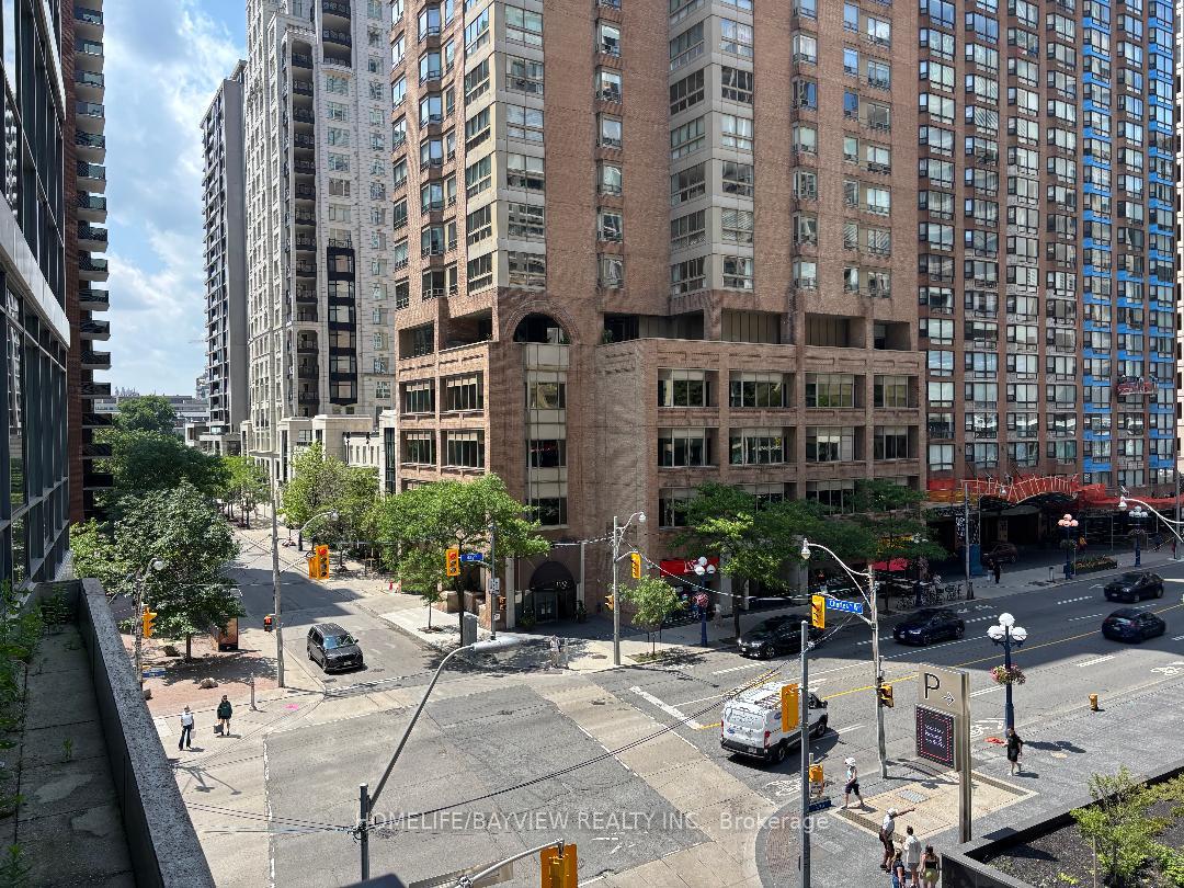 Photo 15 of Unit 405, 1121 Bay Street, Toronto, Bay Street Corridor — HOMEH