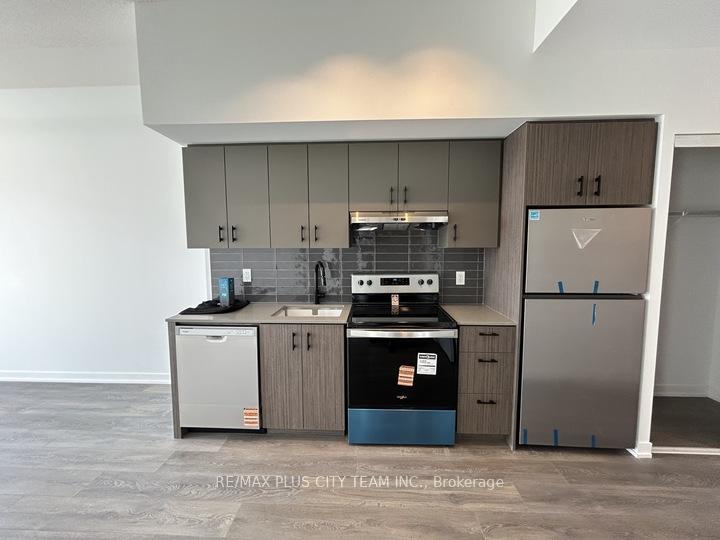 Photo 6 of Unit 901, 4878 Powers Common, Burlington, Alton — HOMEH