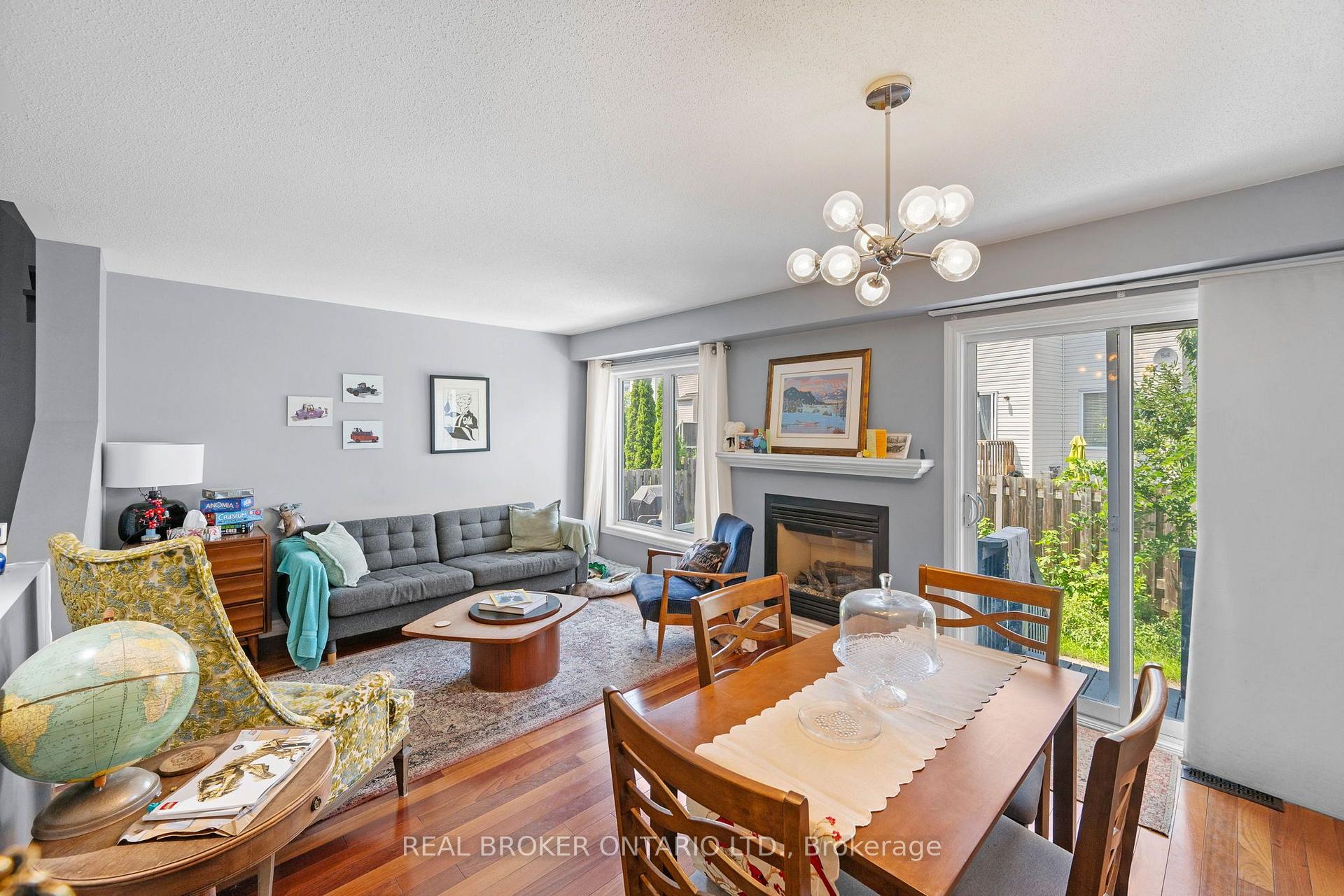 Photo 11 of 137 Marrissa Avenue, Ottawa, Beacon Hill South — HOMEH