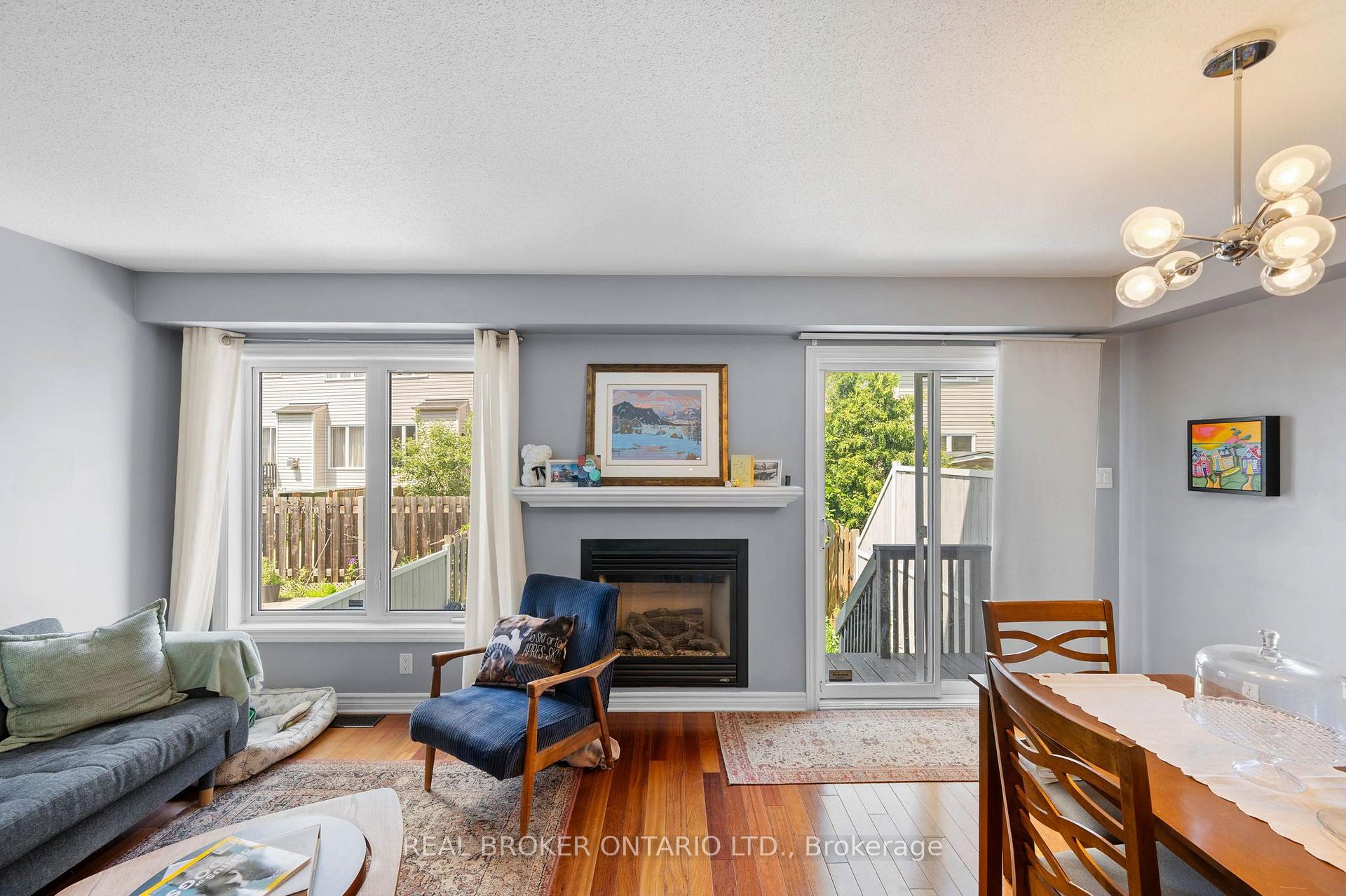 Photo 12 of 137 Marrissa Avenue, Ottawa, Beacon Hill South — HOMEH