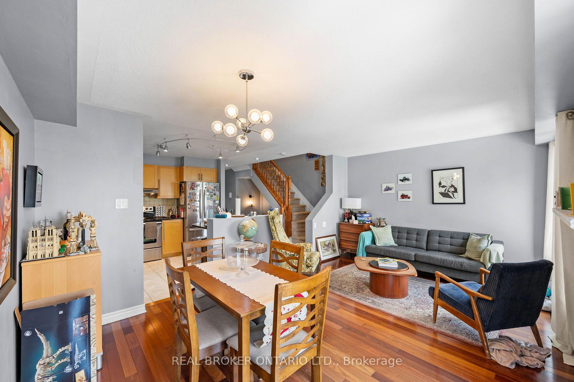 Photo 13 of 137 Marrissa Avenue, Ottawa, Beacon Hill South — HOMEH