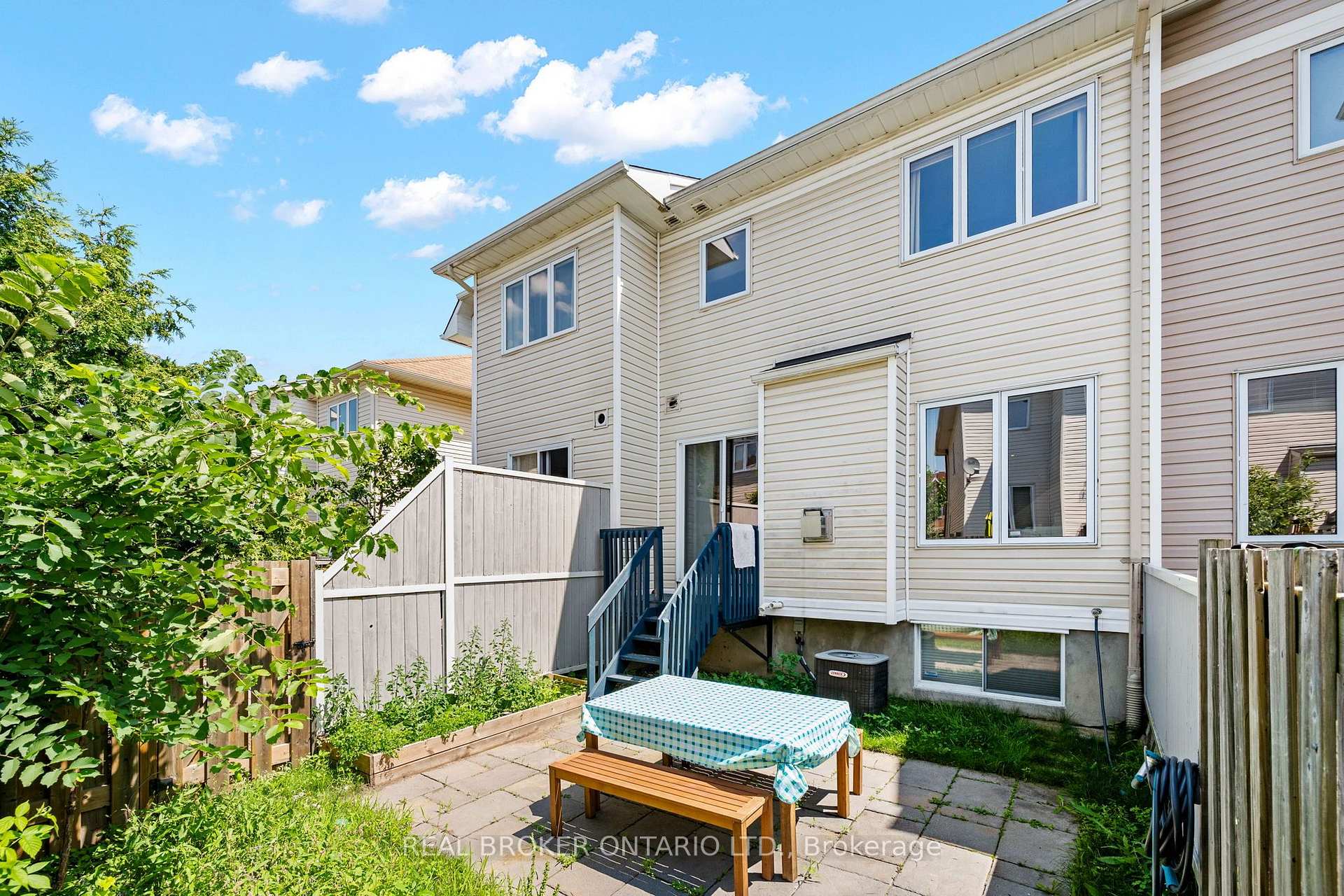 Photo 28 of 137 Marrissa Avenue, Ottawa, Beacon Hill South — HOMEH