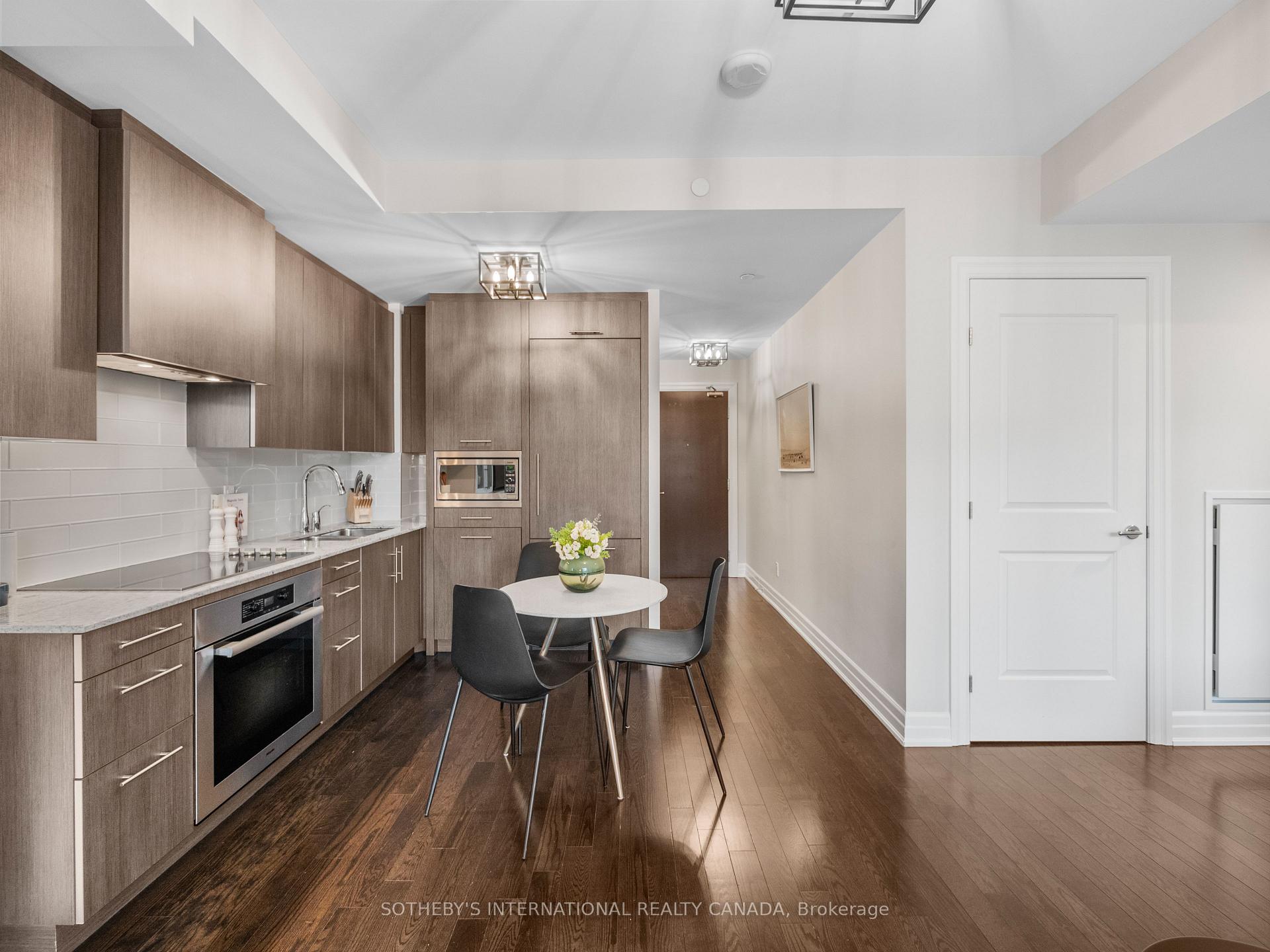 Photo 11 of Unit 301, 30 Old Mill Road, Etobicoke, Kingsway South — HOMEH