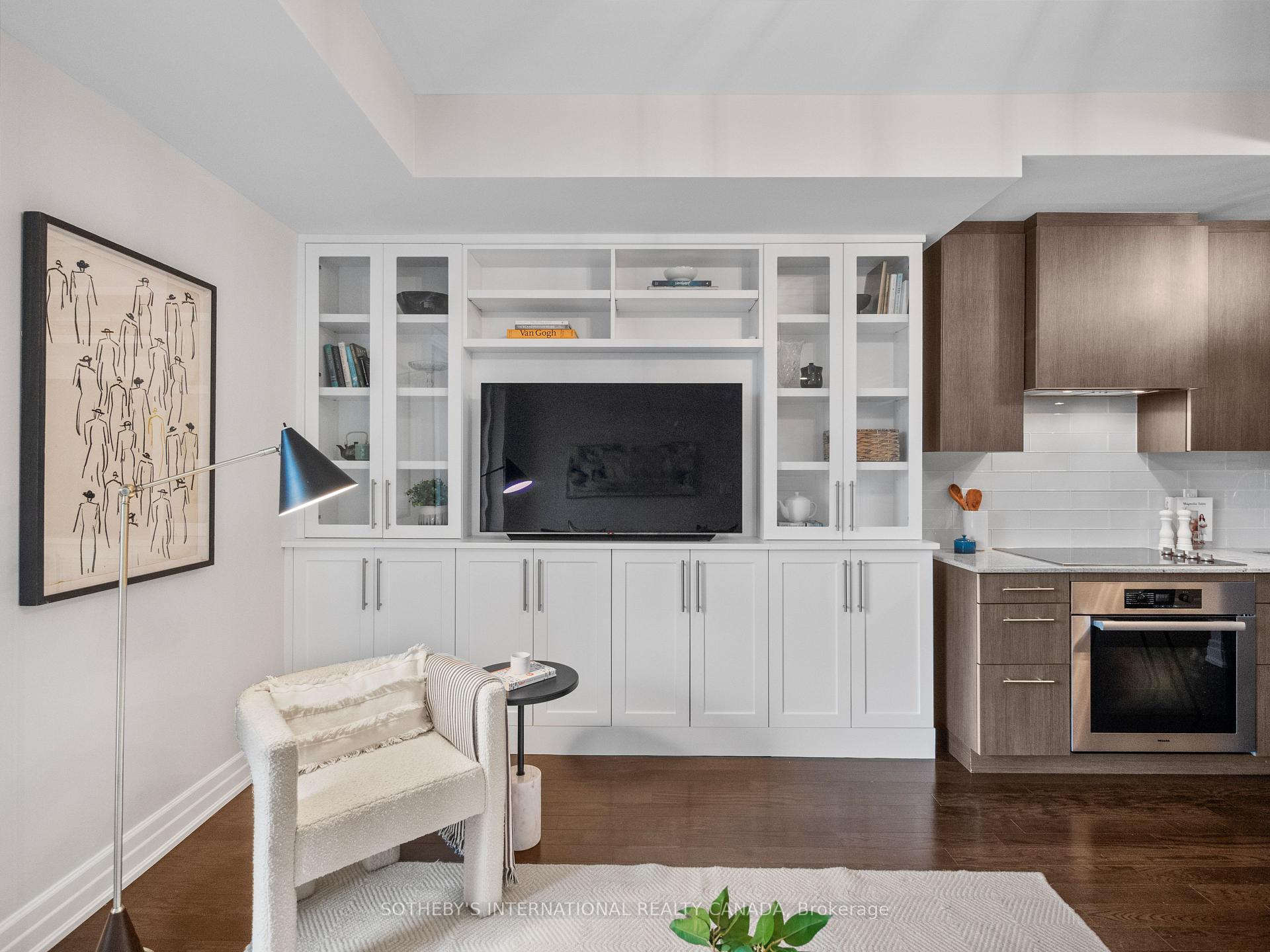 Photo 13 of Unit 301, 30 Old Mill Road, Etobicoke, Kingsway South — HOMEH