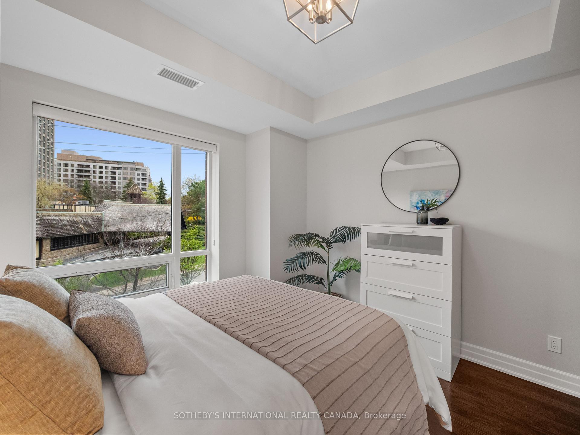 Photo 22 of Unit 301, 30 Old Mill Road, Etobicoke, Kingsway South — HOMEH