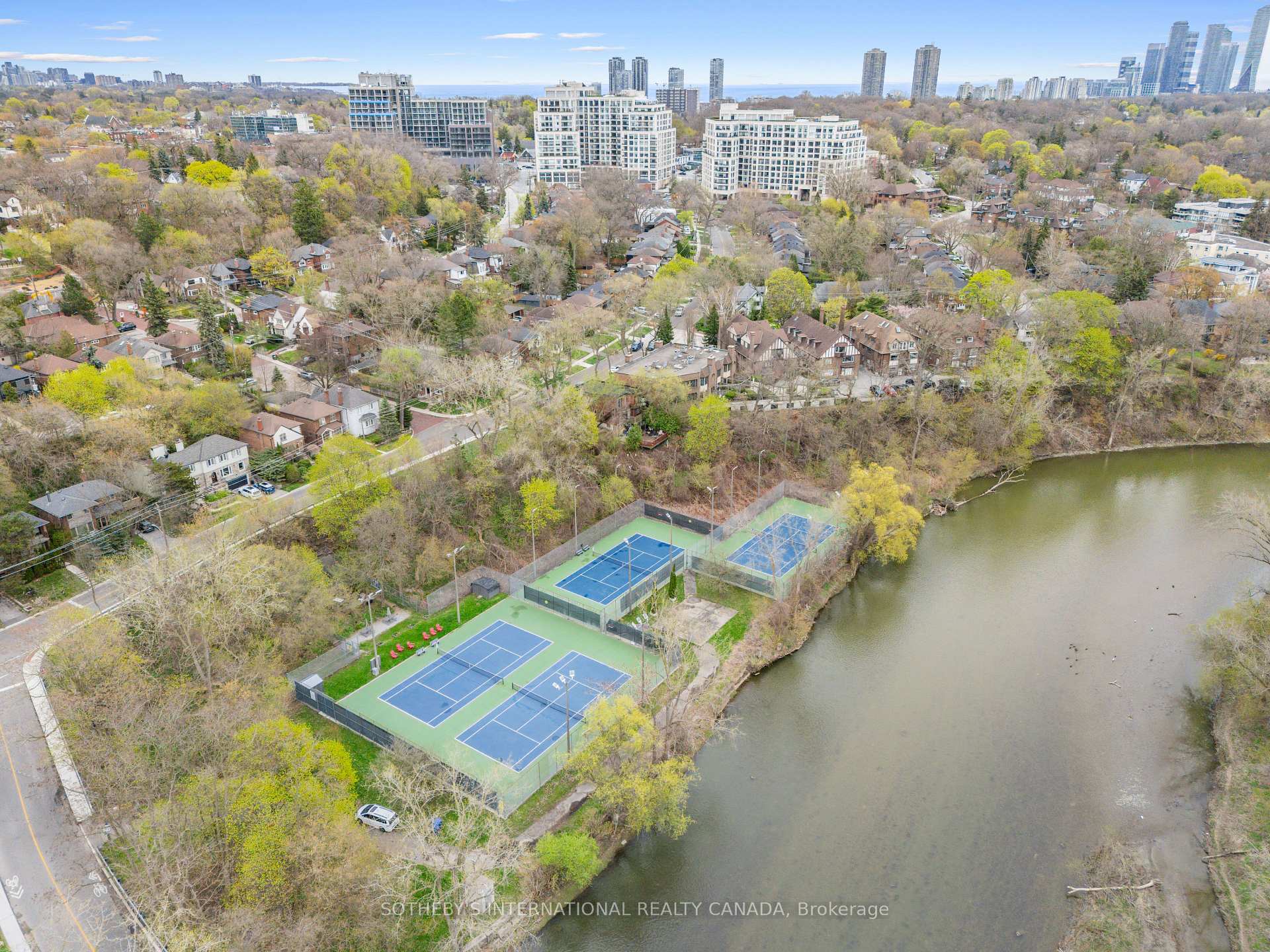 Photo 40 of Unit 301, 30 Old Mill Road, Etobicoke, Kingsway South — HOMEH